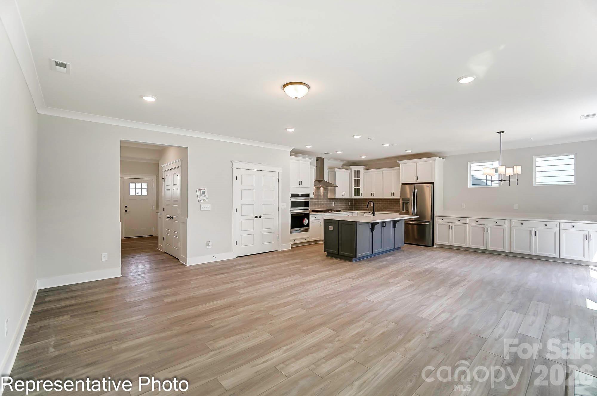 13118 Foxberry Road — Charlotte