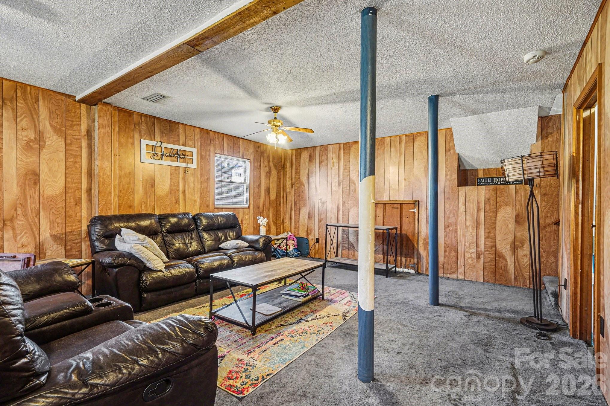 5069 W Piedmont Circle — Conover