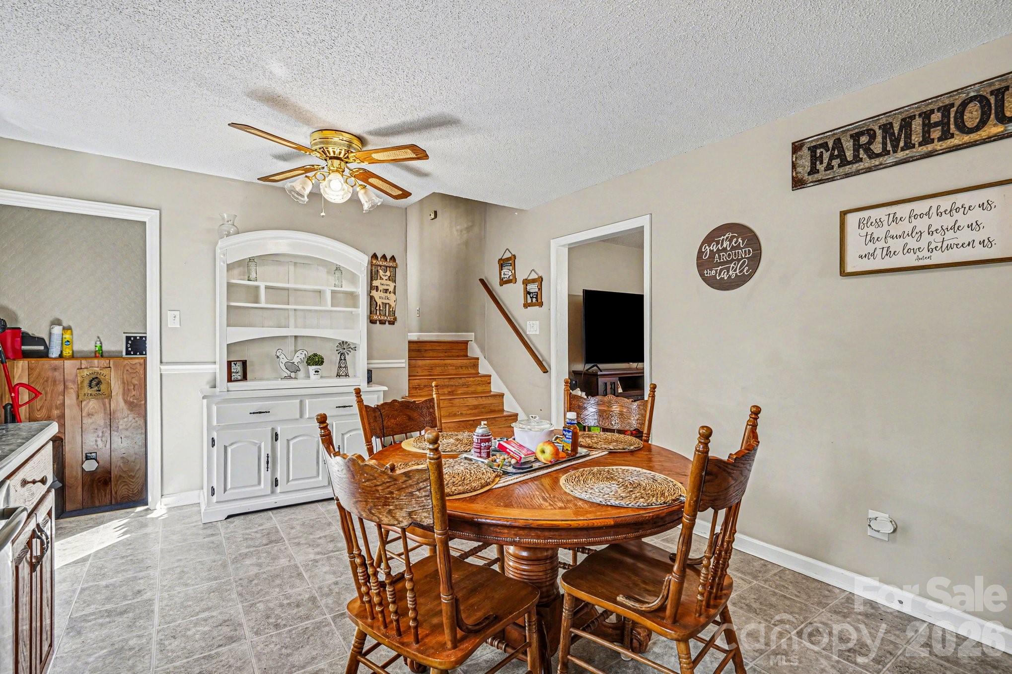 5069 W Piedmont Circle — Conover