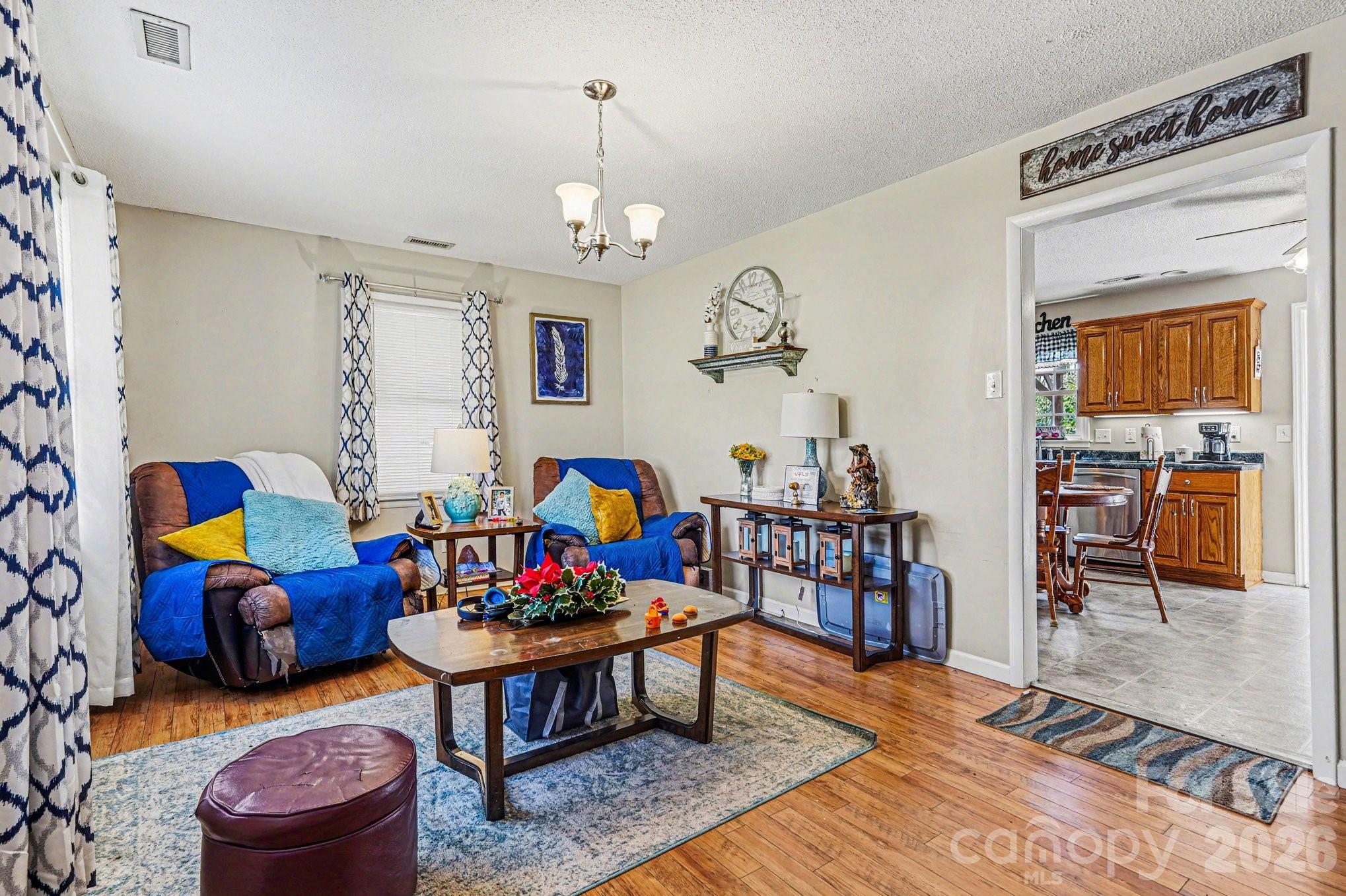 5069 W Piedmont Circle — Conover