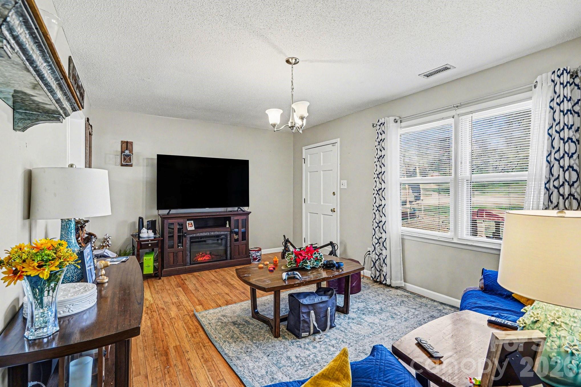 5069 W Piedmont Circle — Conover