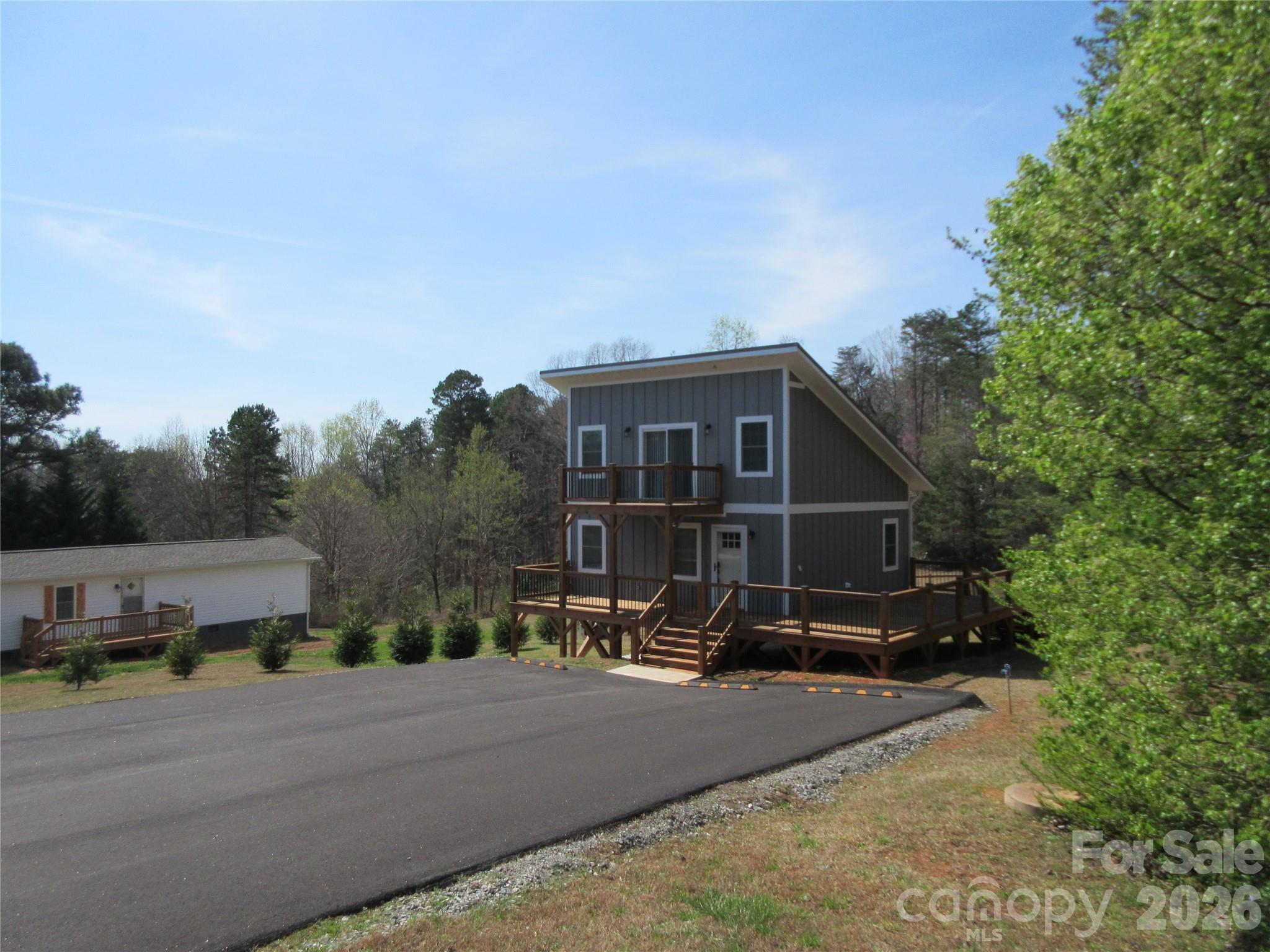 104 Perennial Gardens Lane — Rutherfordton