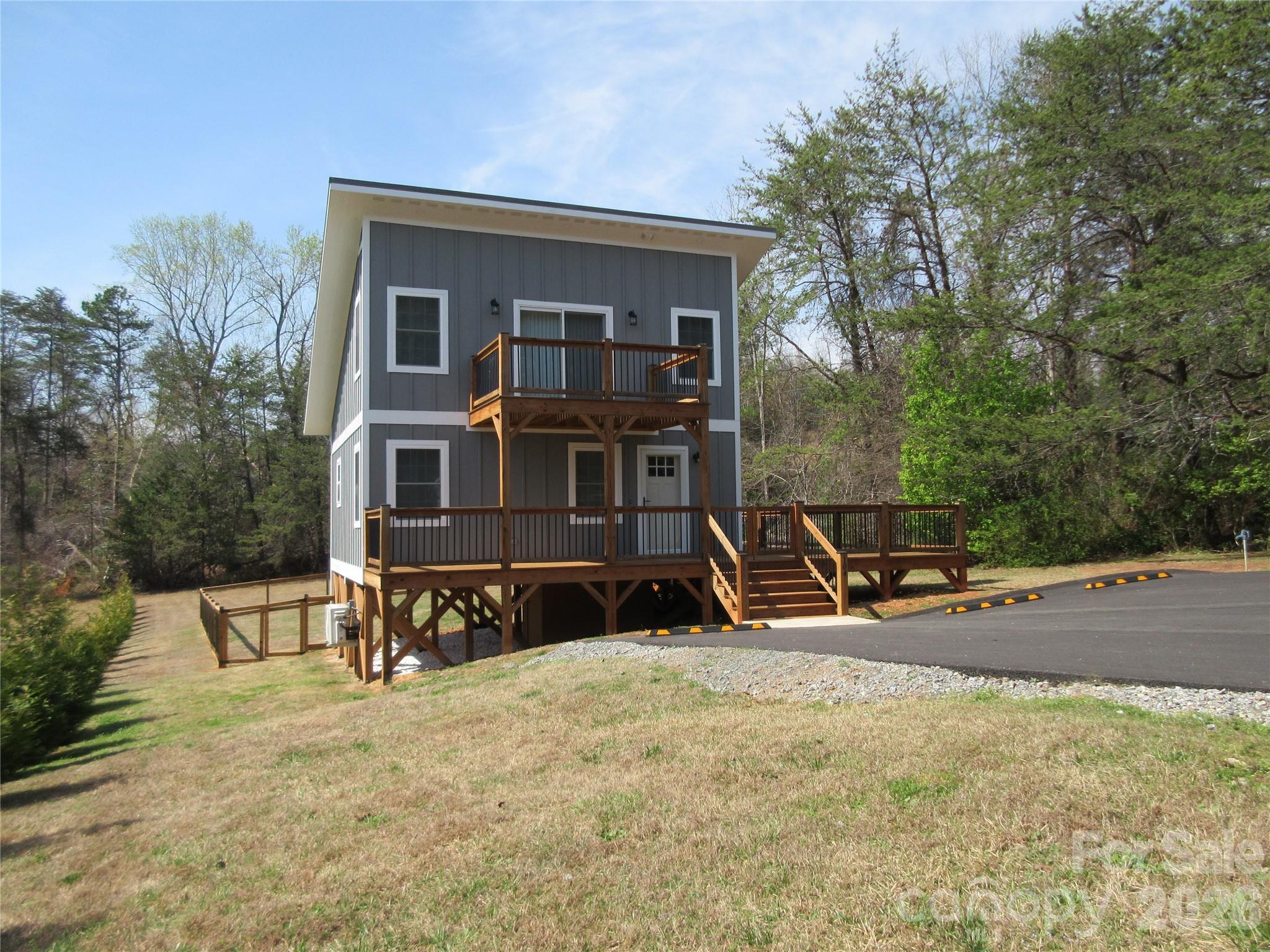104 Perennial Gardens Lane — Rutherfordton