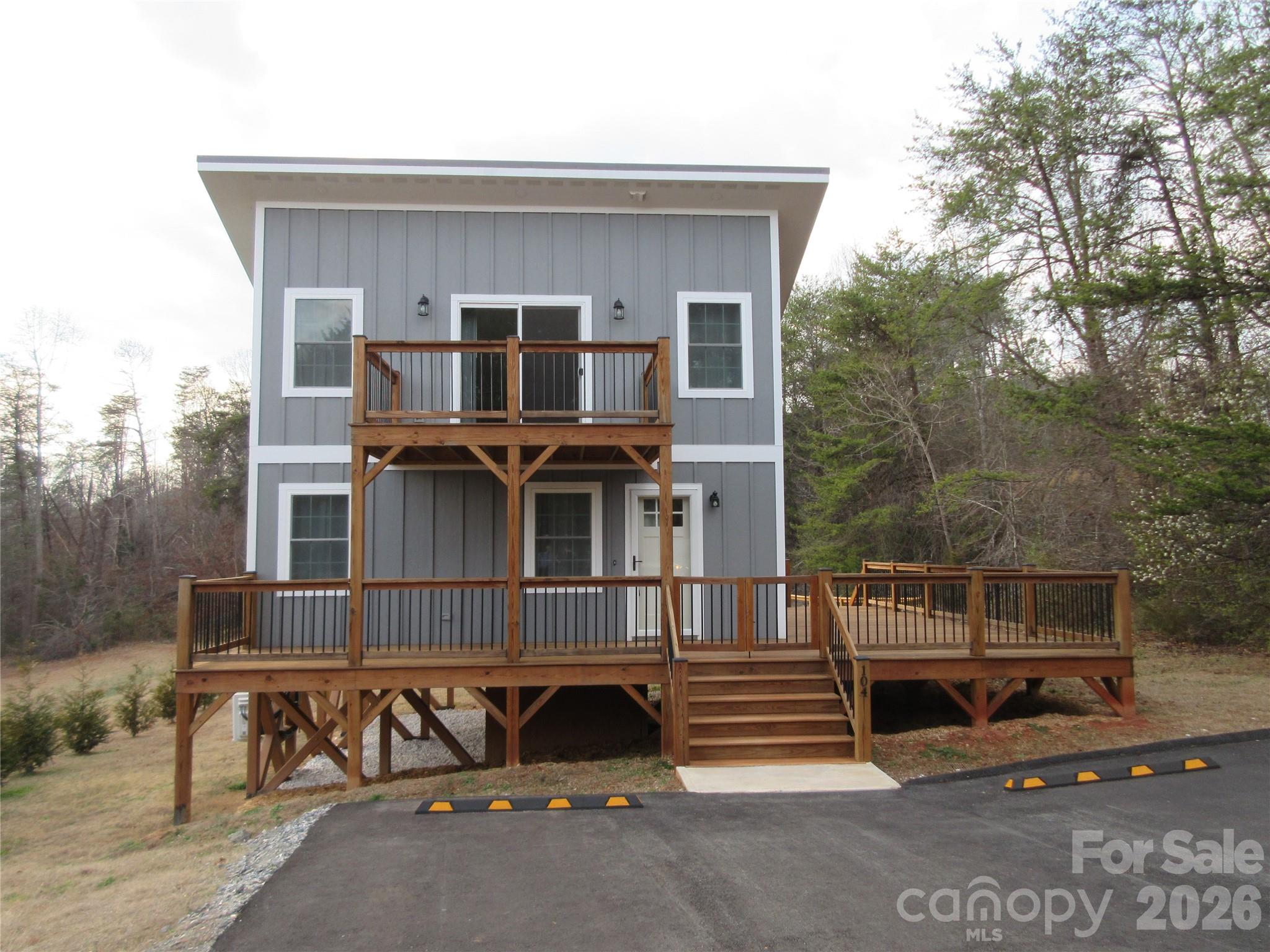 104 Perennial Gardens Lane — Rutherfordton