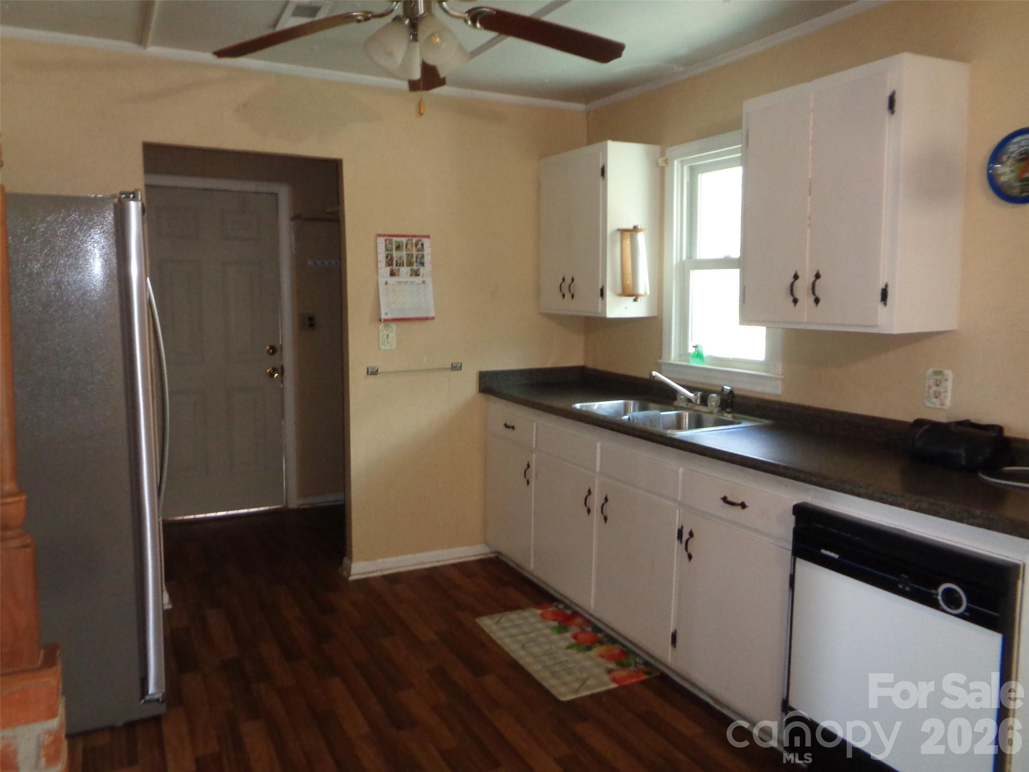 529 Harmon Street — Forest City