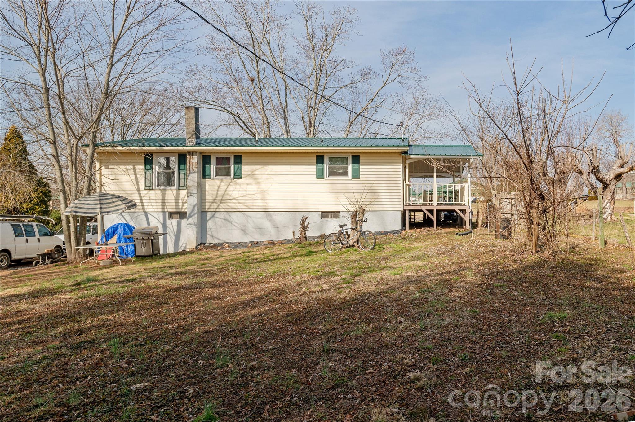 56 Fairview Avenue — Hendersonville