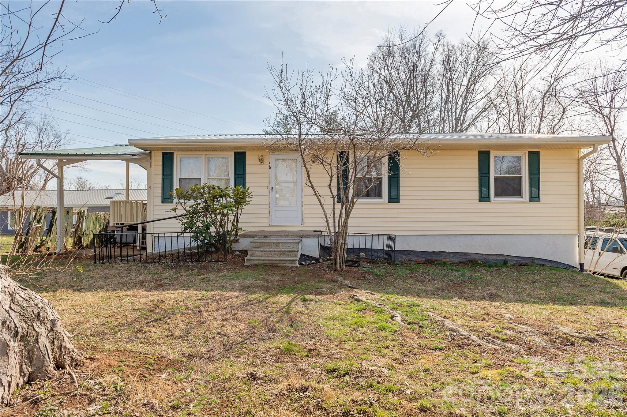 56 Fairview Avenue — Hendersonville