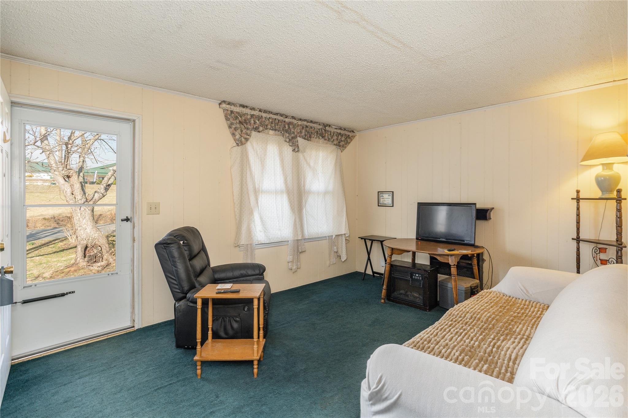 56 Fairview Avenue — Hendersonville