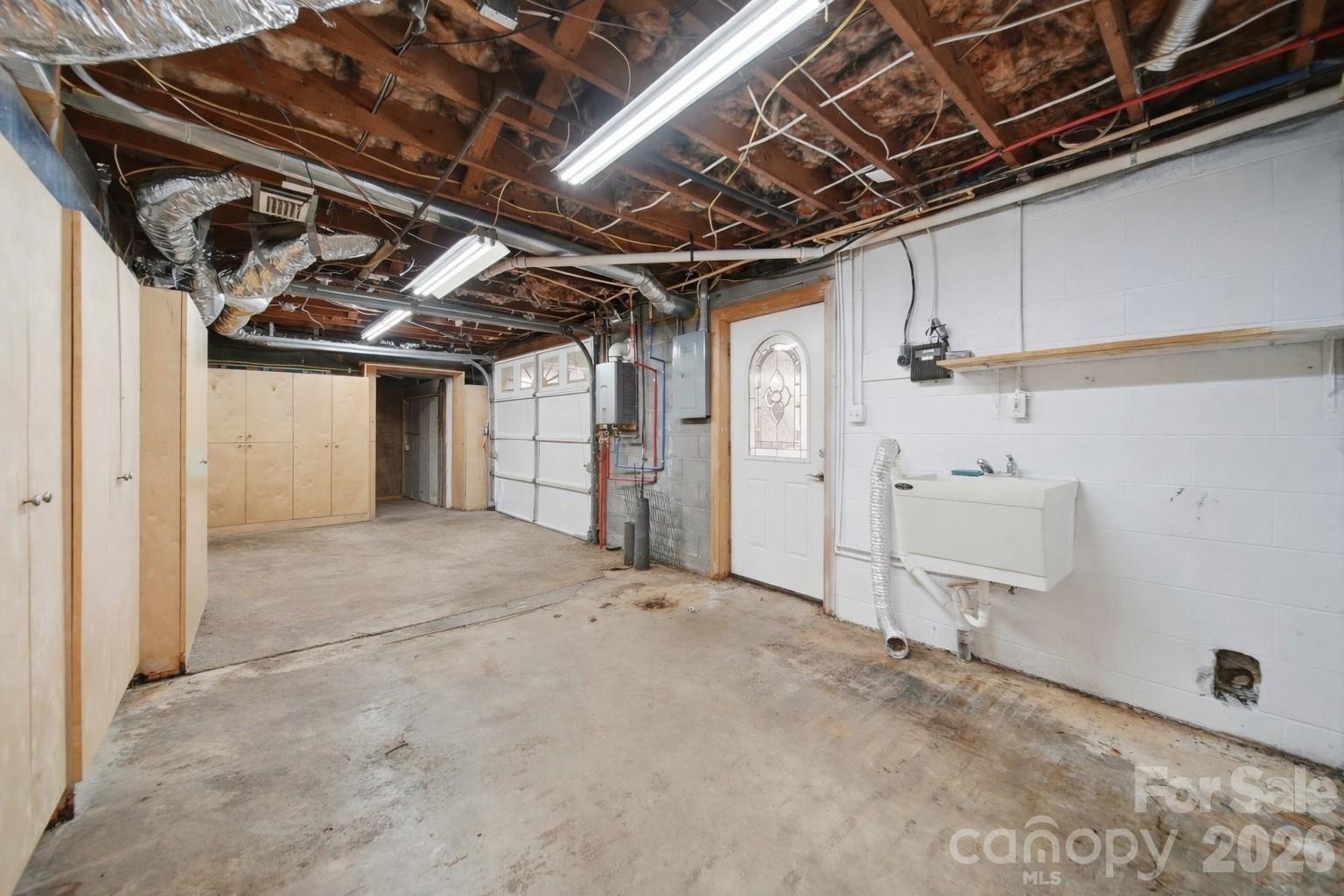 776 Smith Farm Road — Stony Point