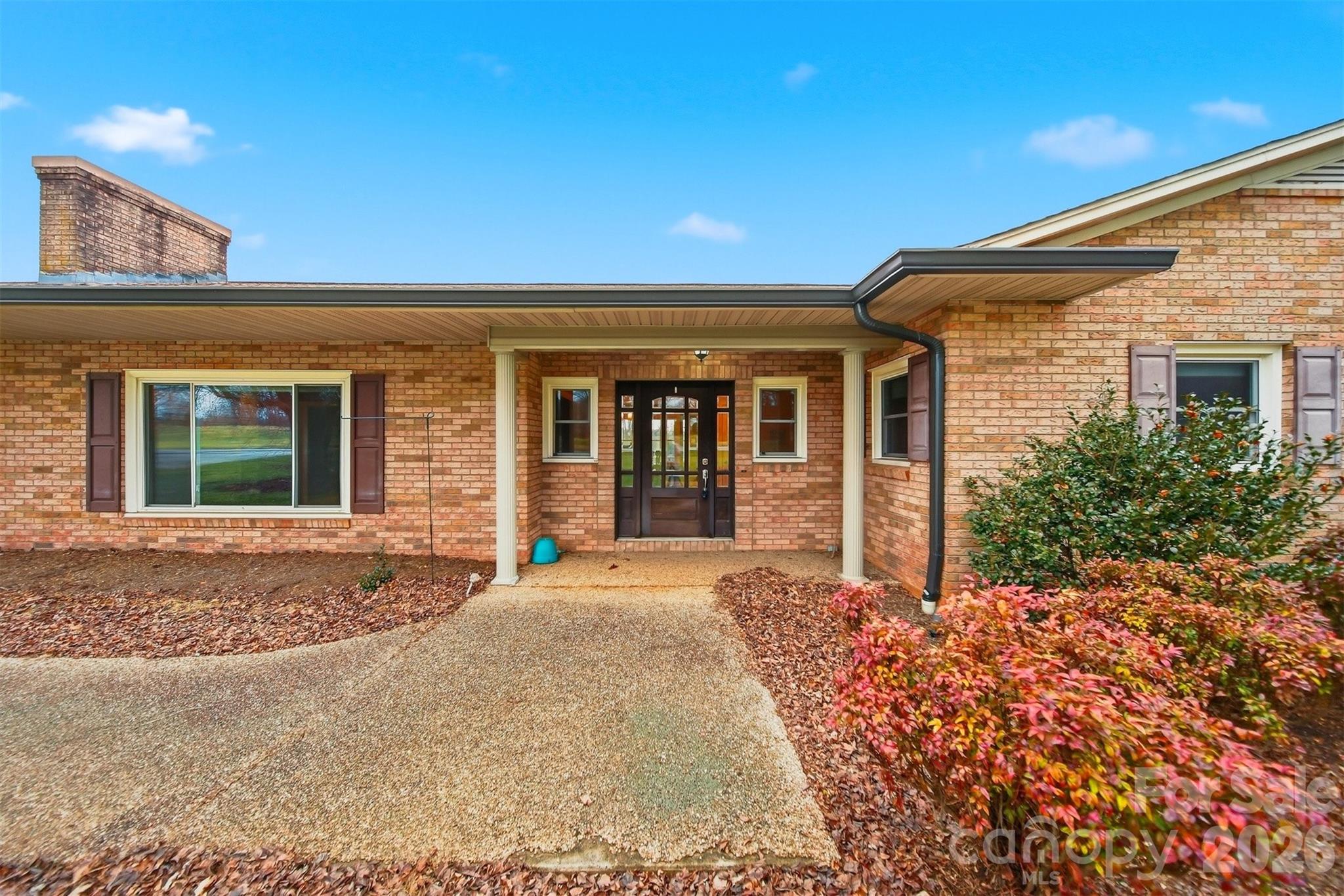 776 Smith Farm Road — Stony Point