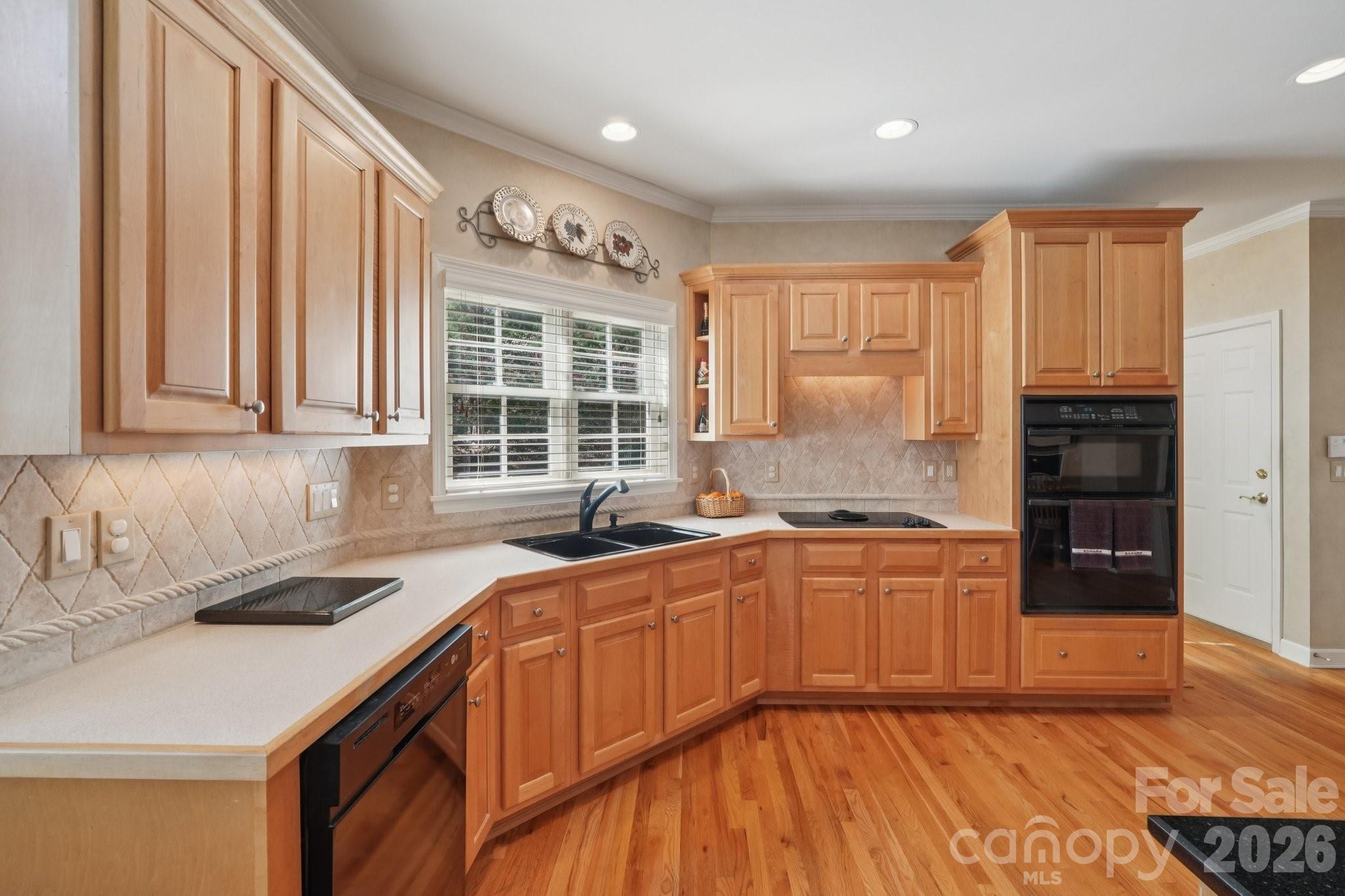 2321 Treymore Lane — Charlotte