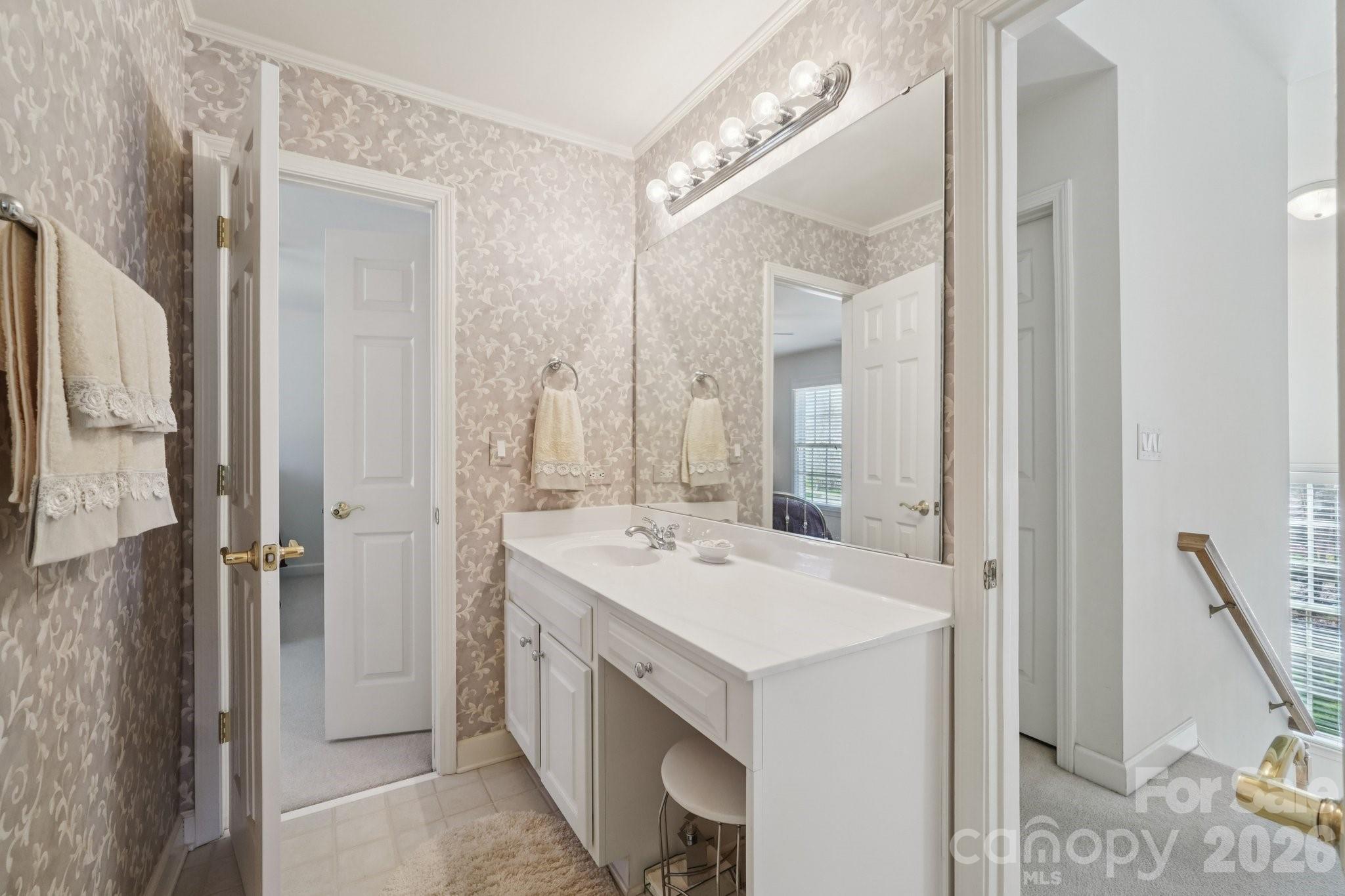 2321 Treymore Lane — Charlotte