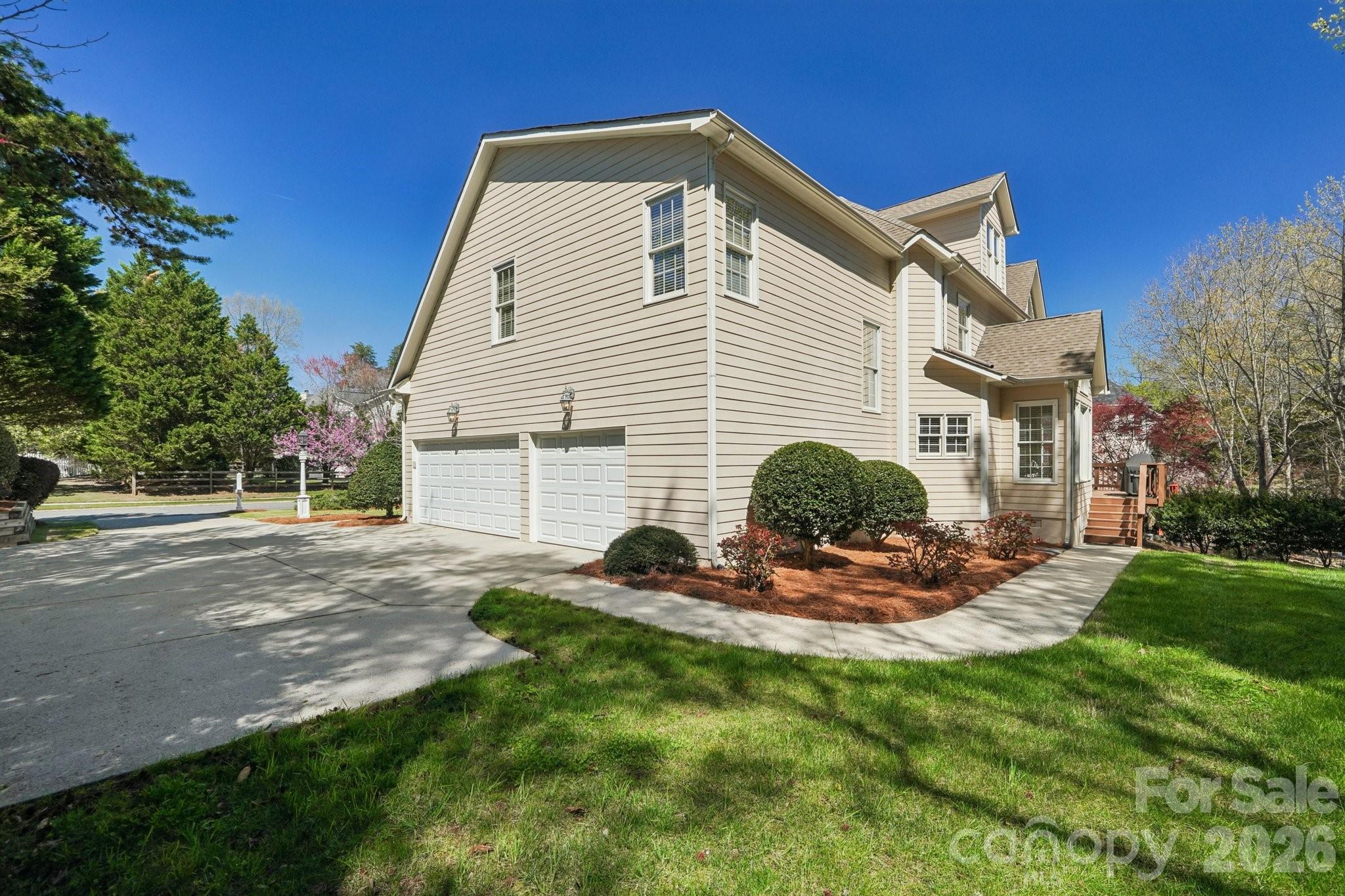 2321 Treymore Lane — Charlotte