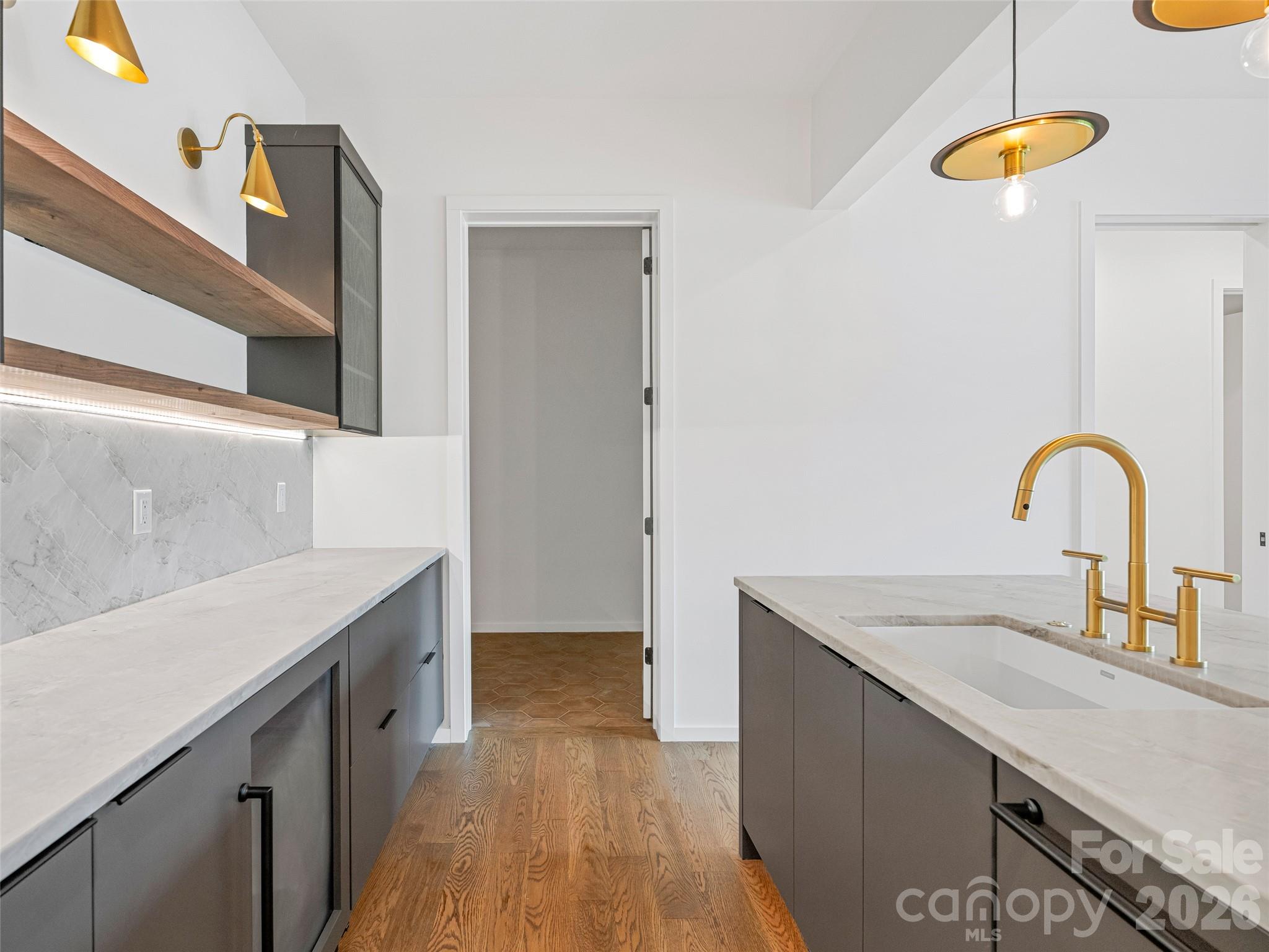 140 Upperfell Court — Asheville