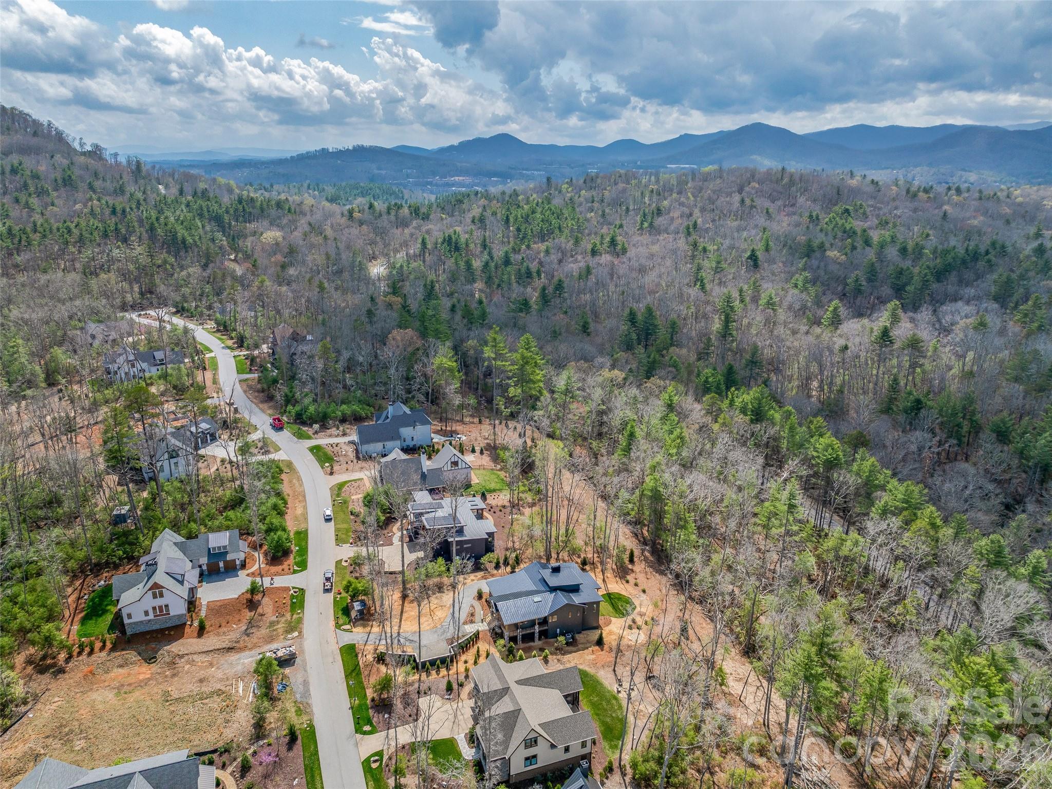 140 Upperfell Court — Asheville