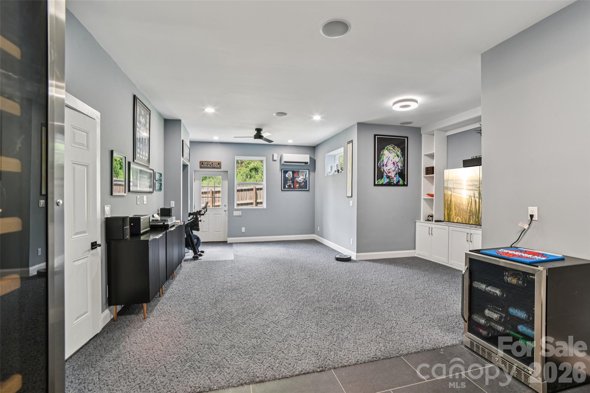 8 Apple Lane — Asheville