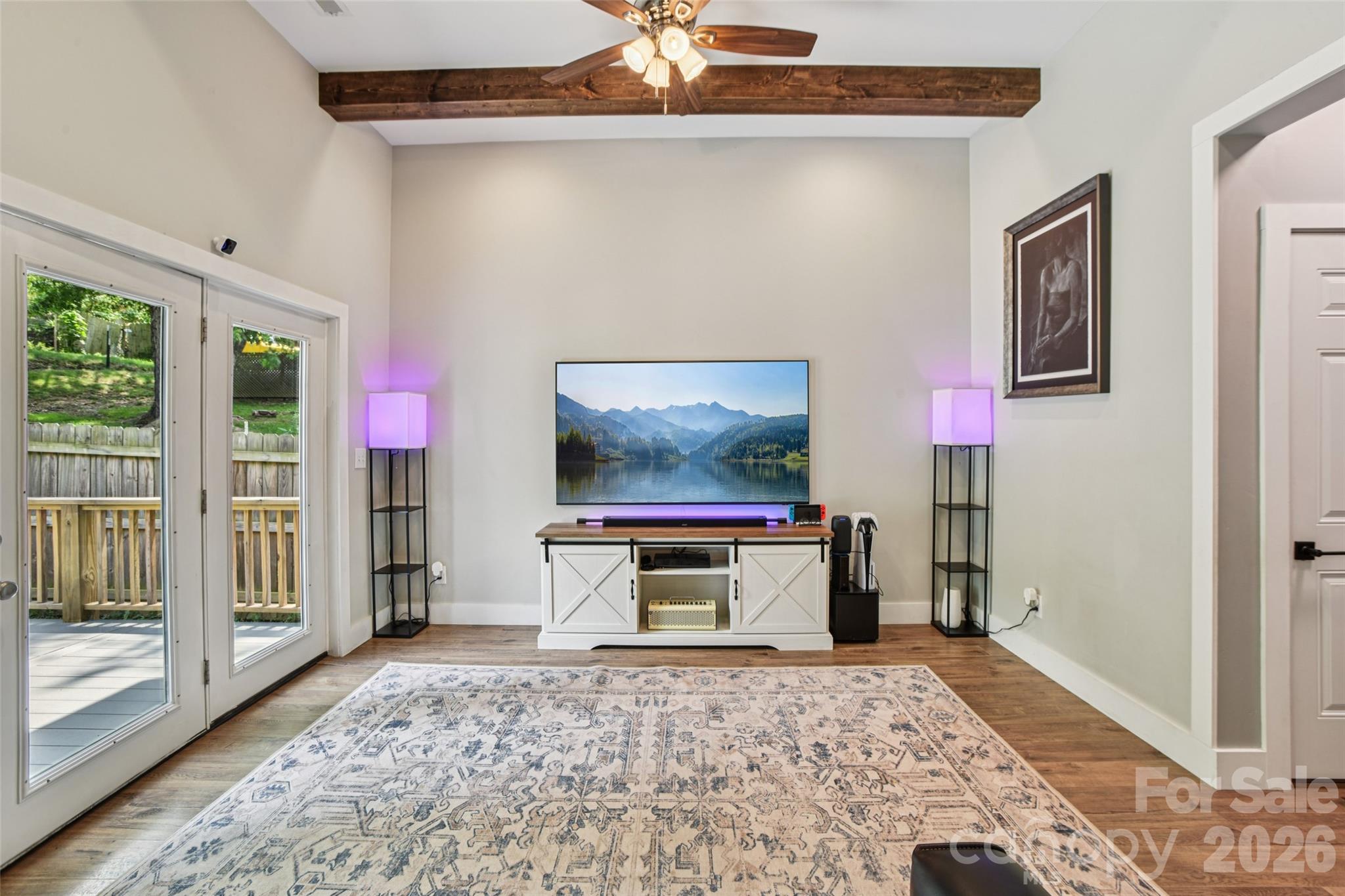 8 Apple Lane — Asheville