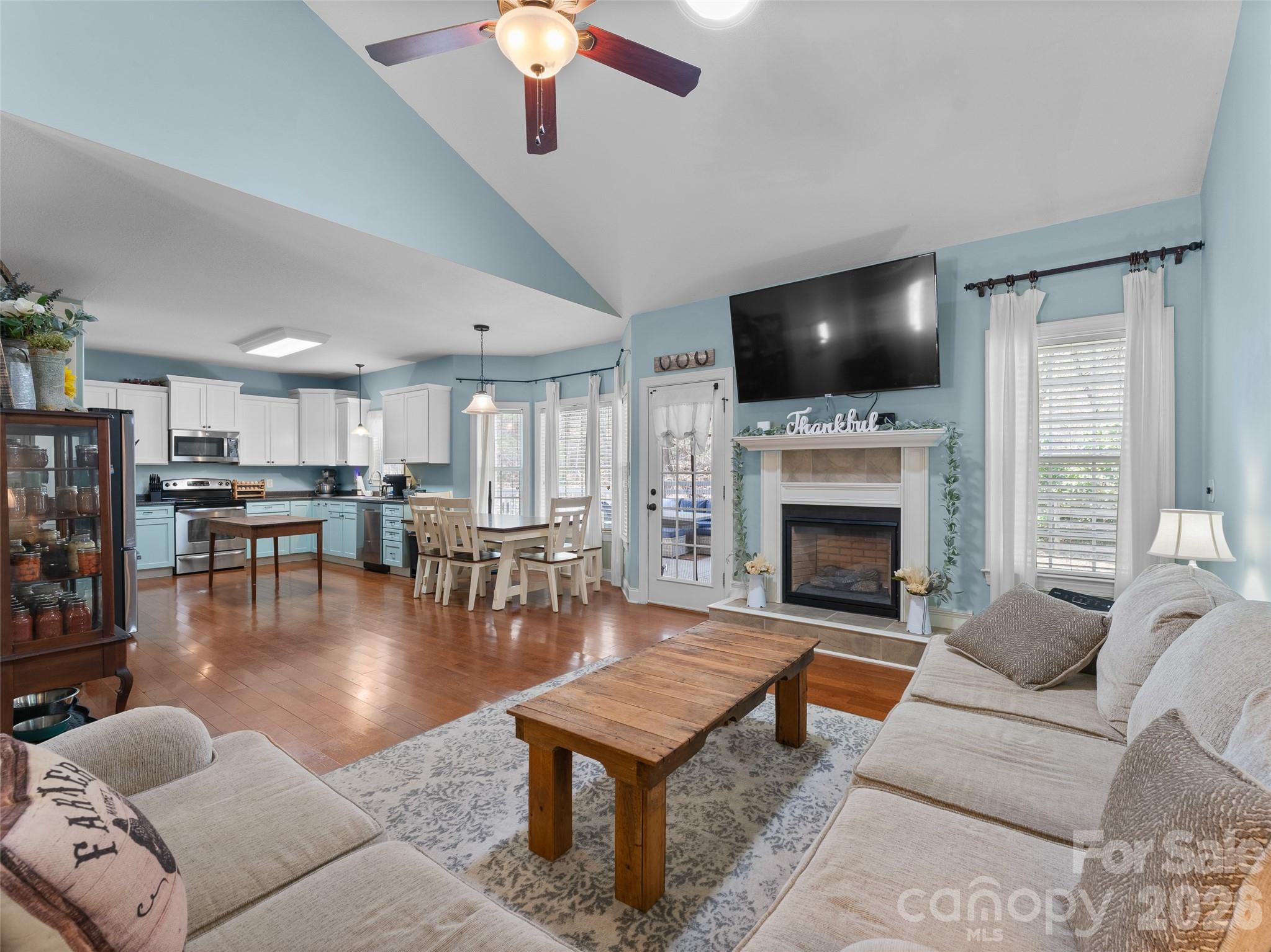 163 Oak Apple Lane — Hendersonville