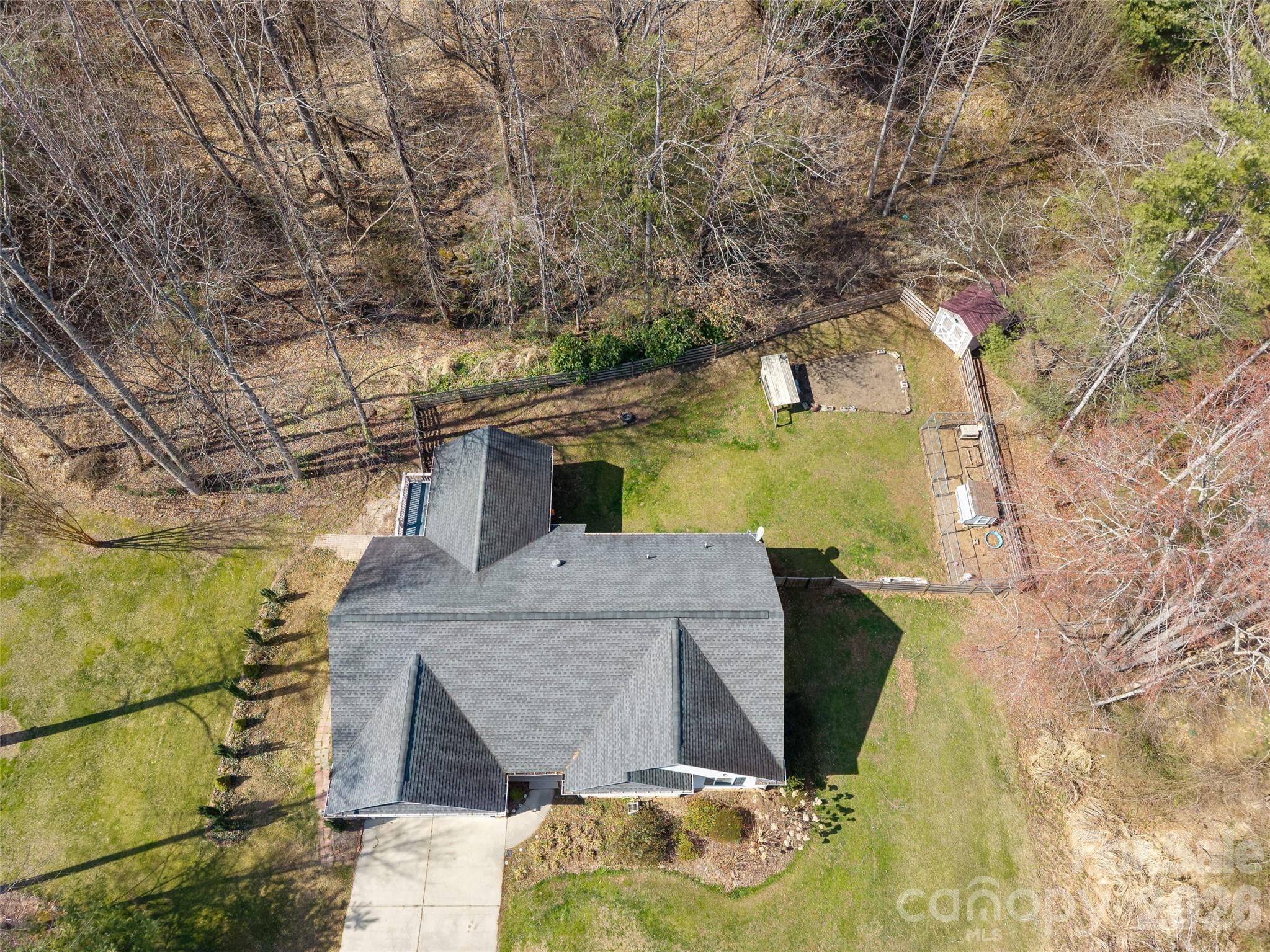 163 Oak Apple Lane — Hendersonville