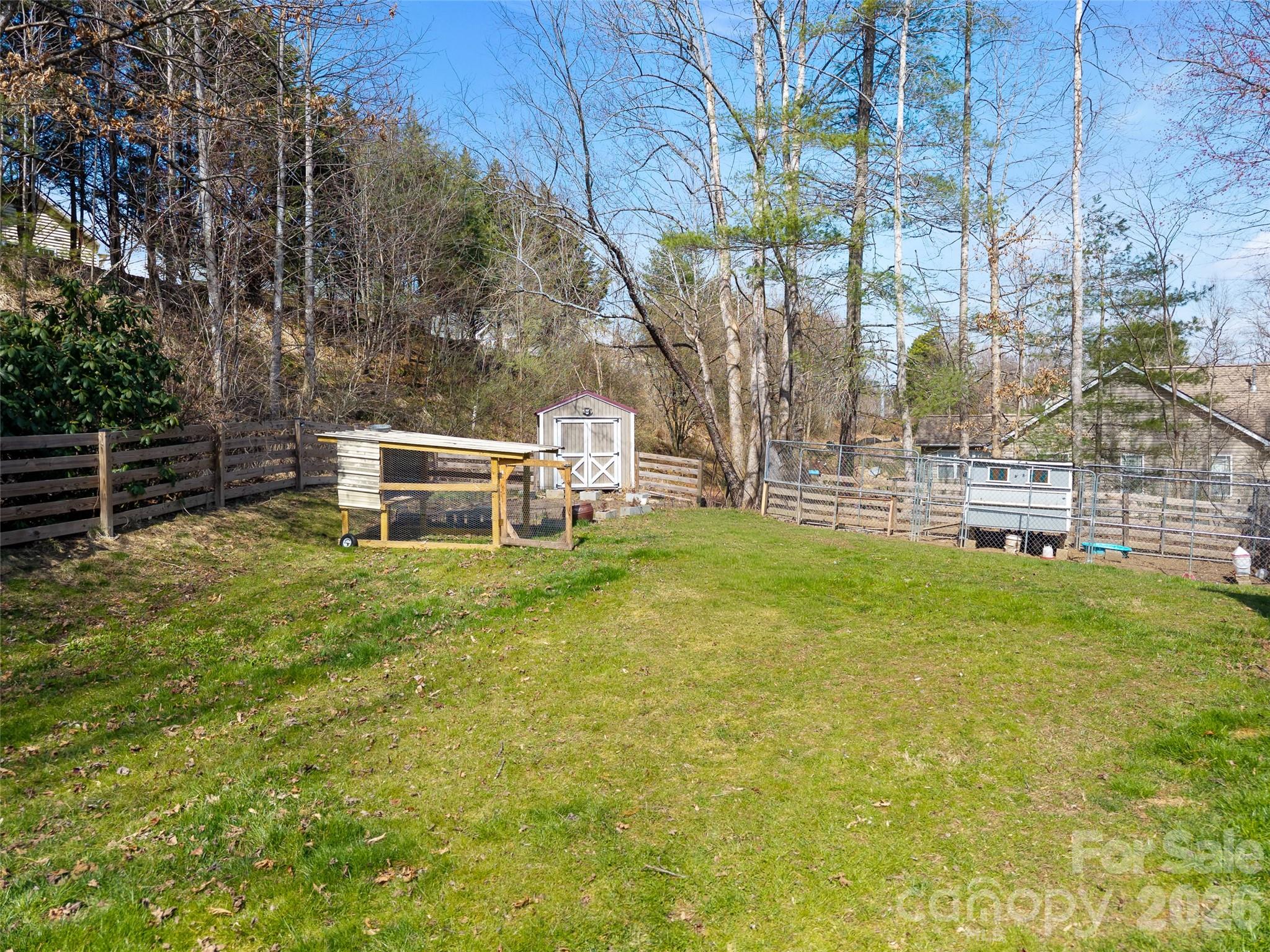 163 Oak Apple Lane — Hendersonville