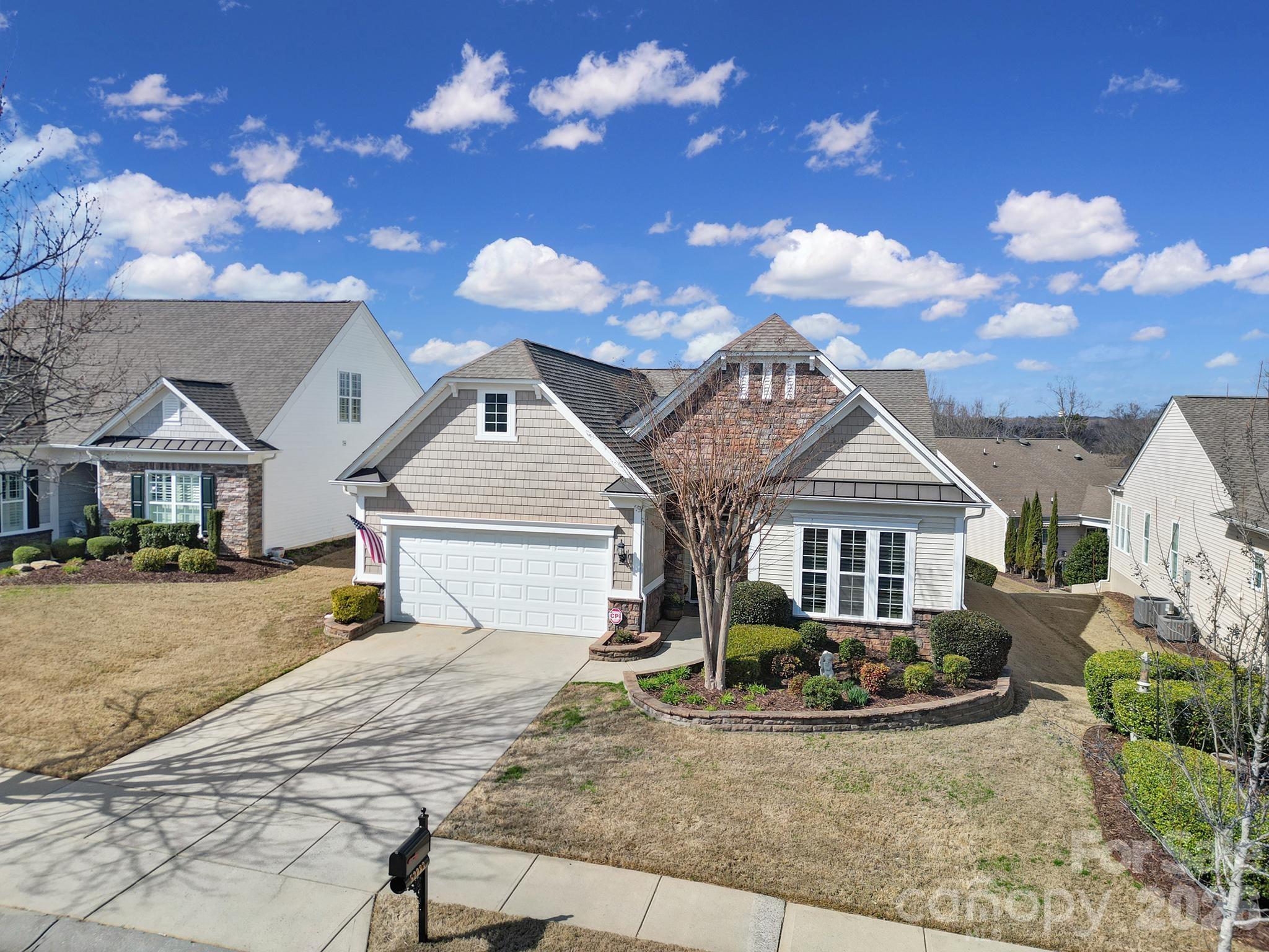 52083 Longspur Lane — Fort Mill
