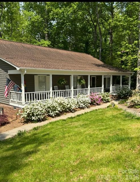 1503 Indian Hills Drive — Lenoir