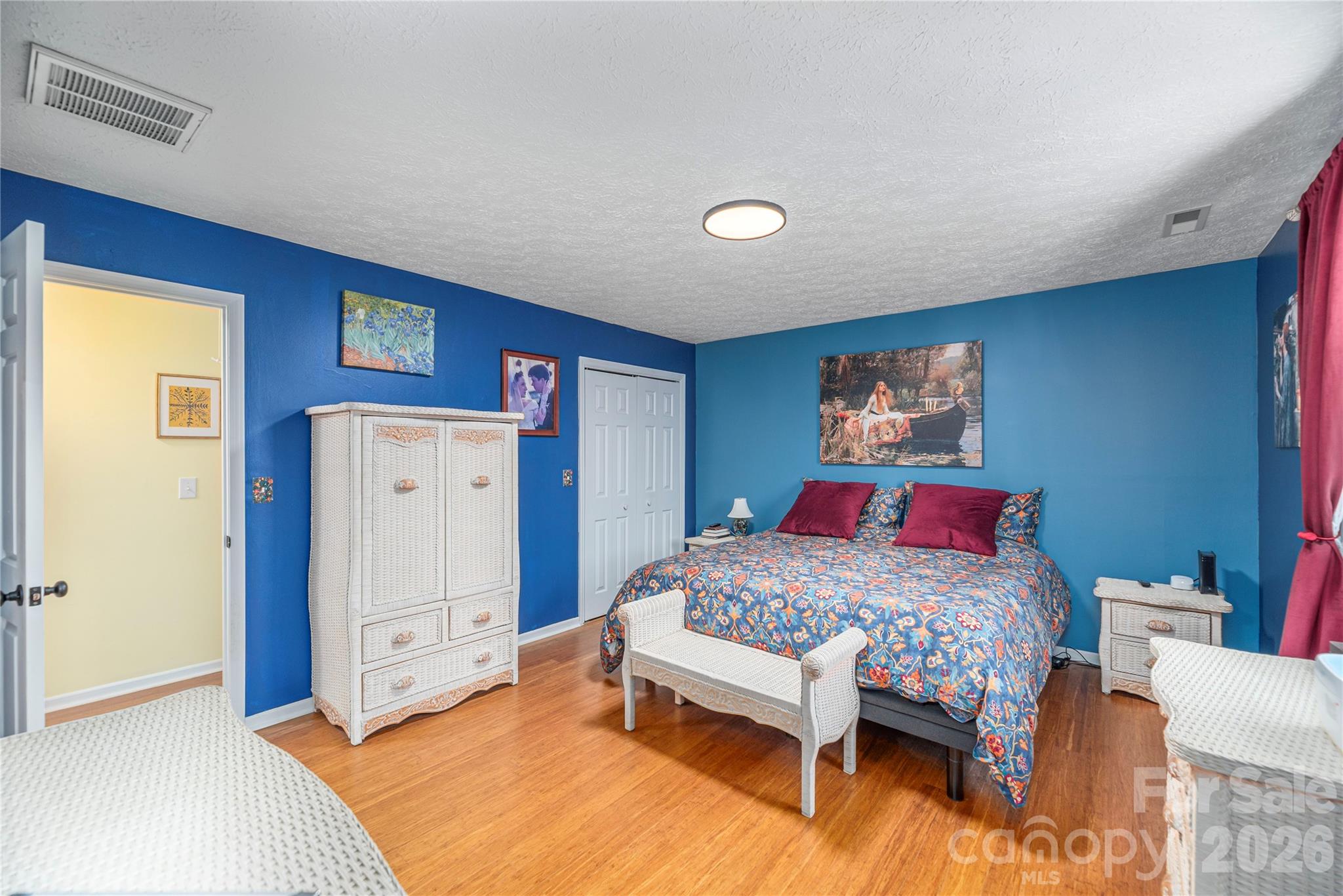 330 Woody Lane — Asheville