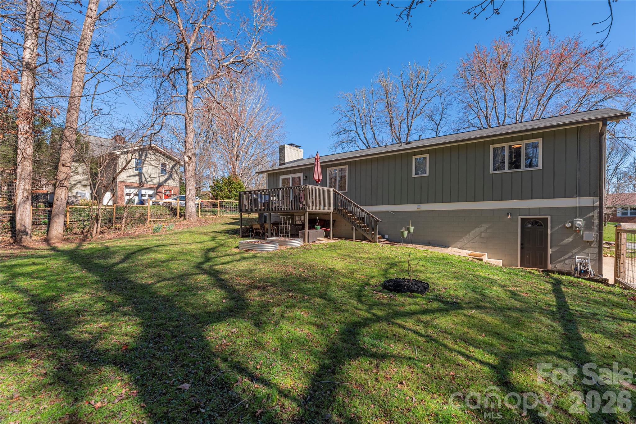 330 Woody Lane — Asheville