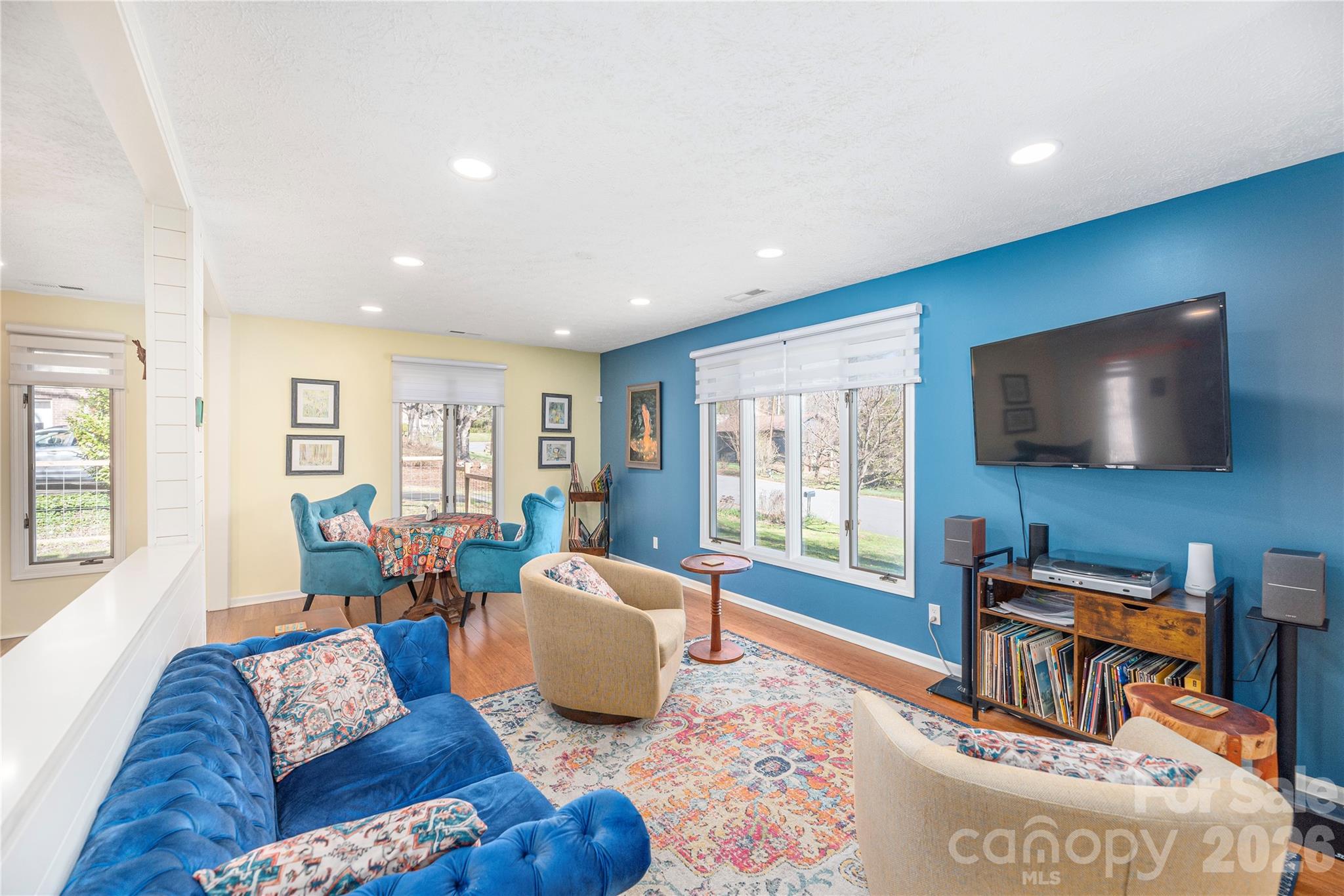 330 Woody Lane — Asheville