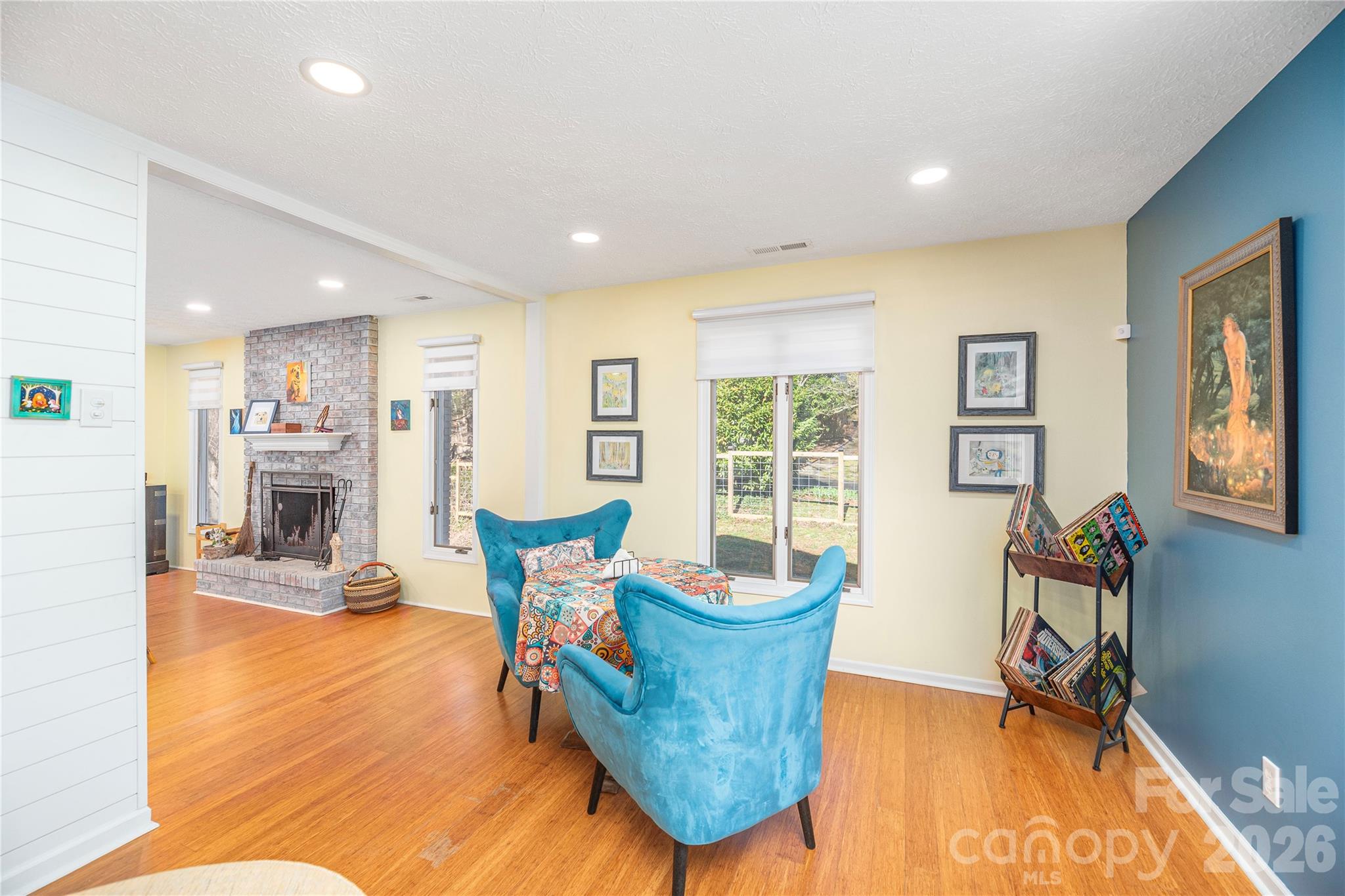 330 Woody Lane — Asheville