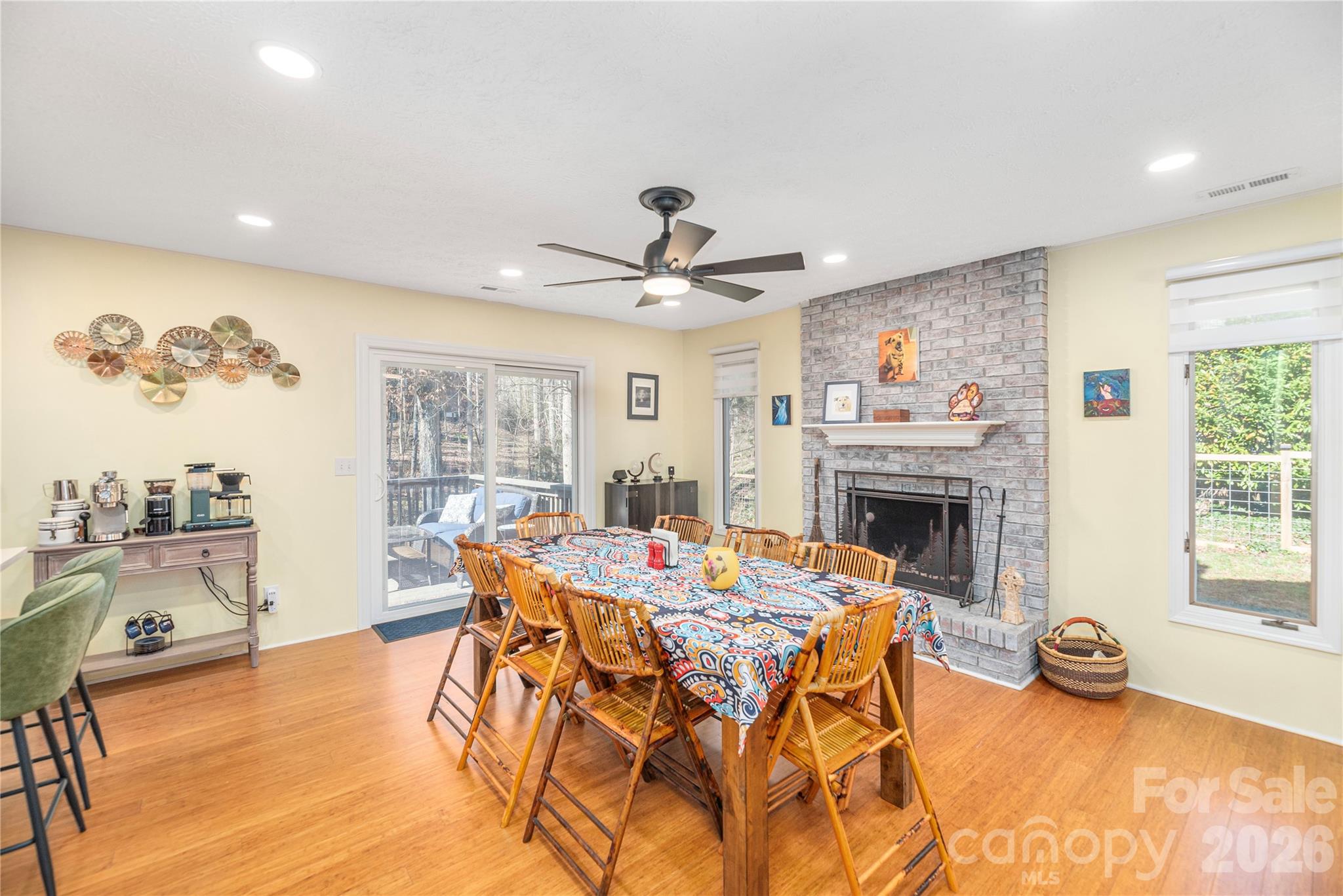 330 Woody Lane — Asheville
