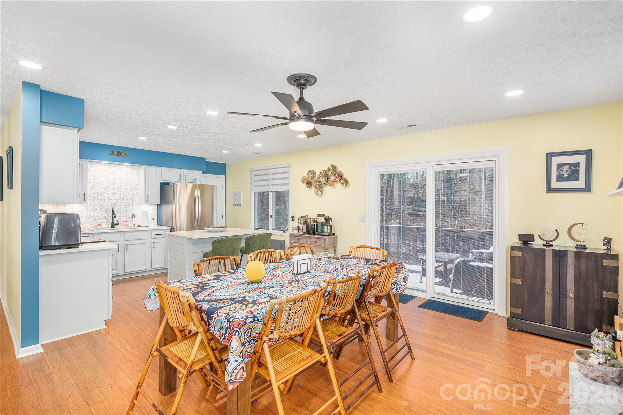 330 Woody Lane — Asheville