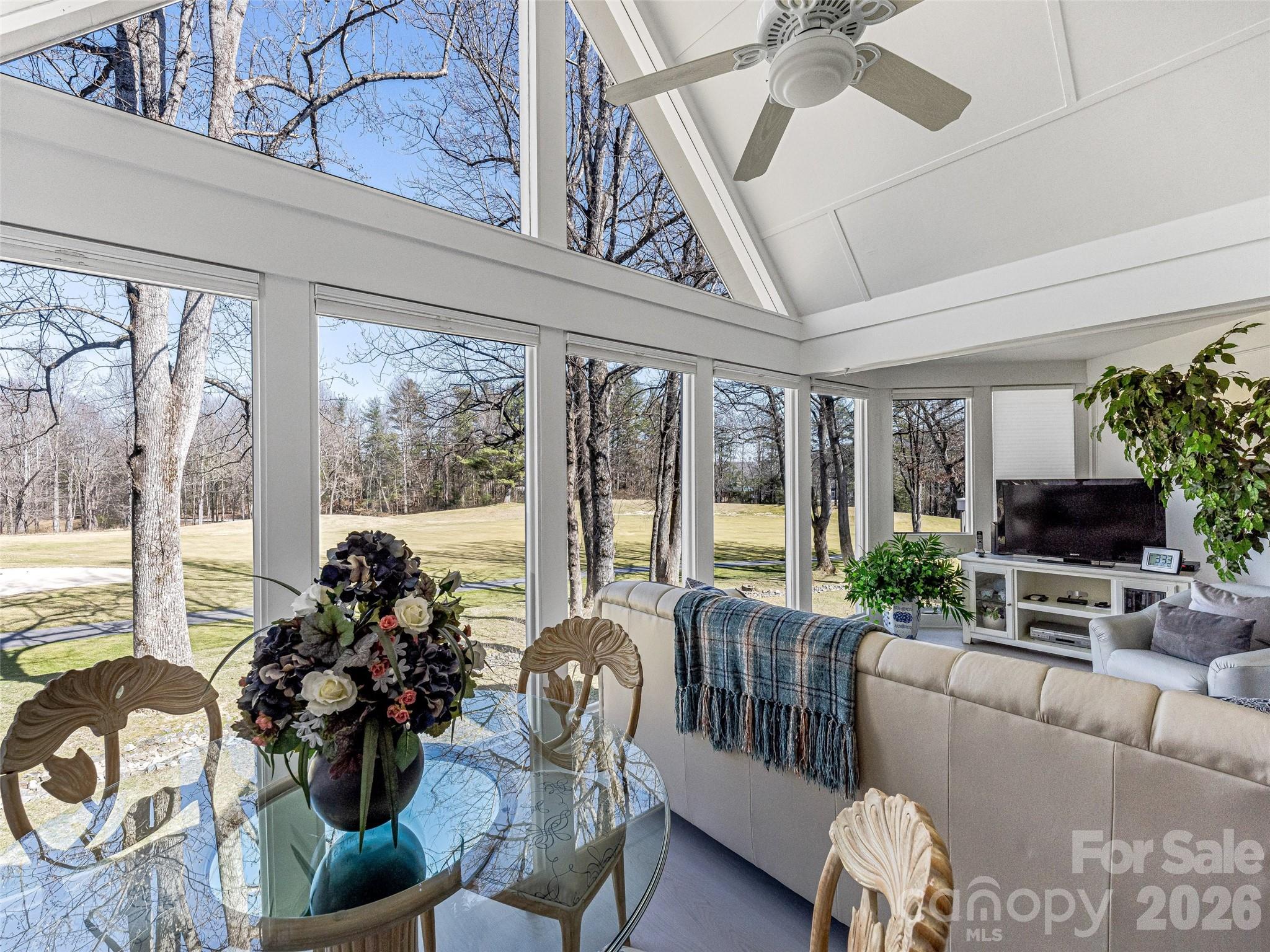 132 Overlook Drive — Flat Rock