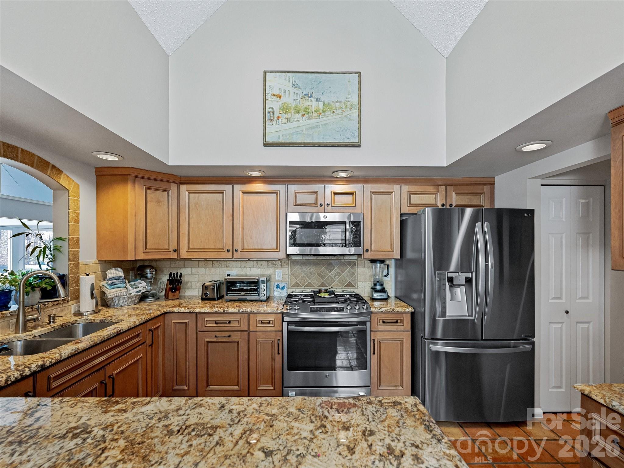 132 Overlook Drive — Flat Rock