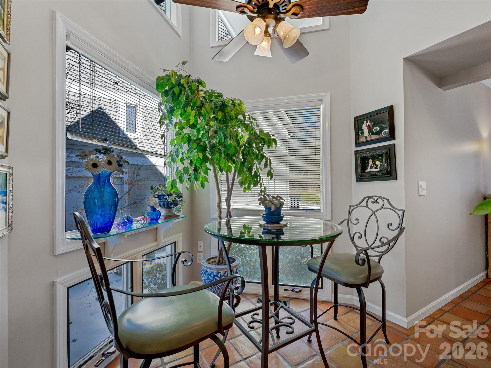 132 Overlook Drive — Flat Rock