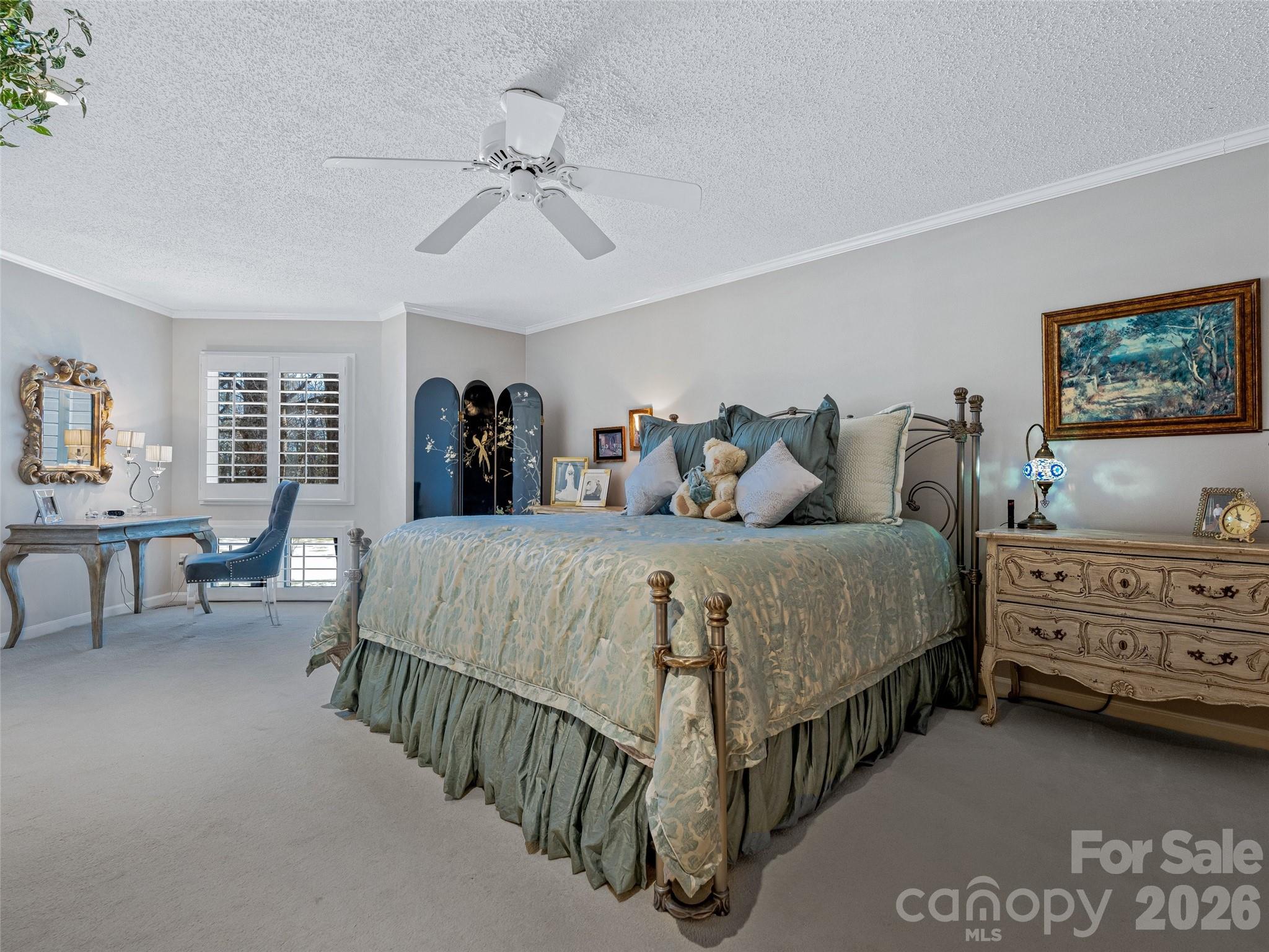 132 Overlook Drive — Flat Rock