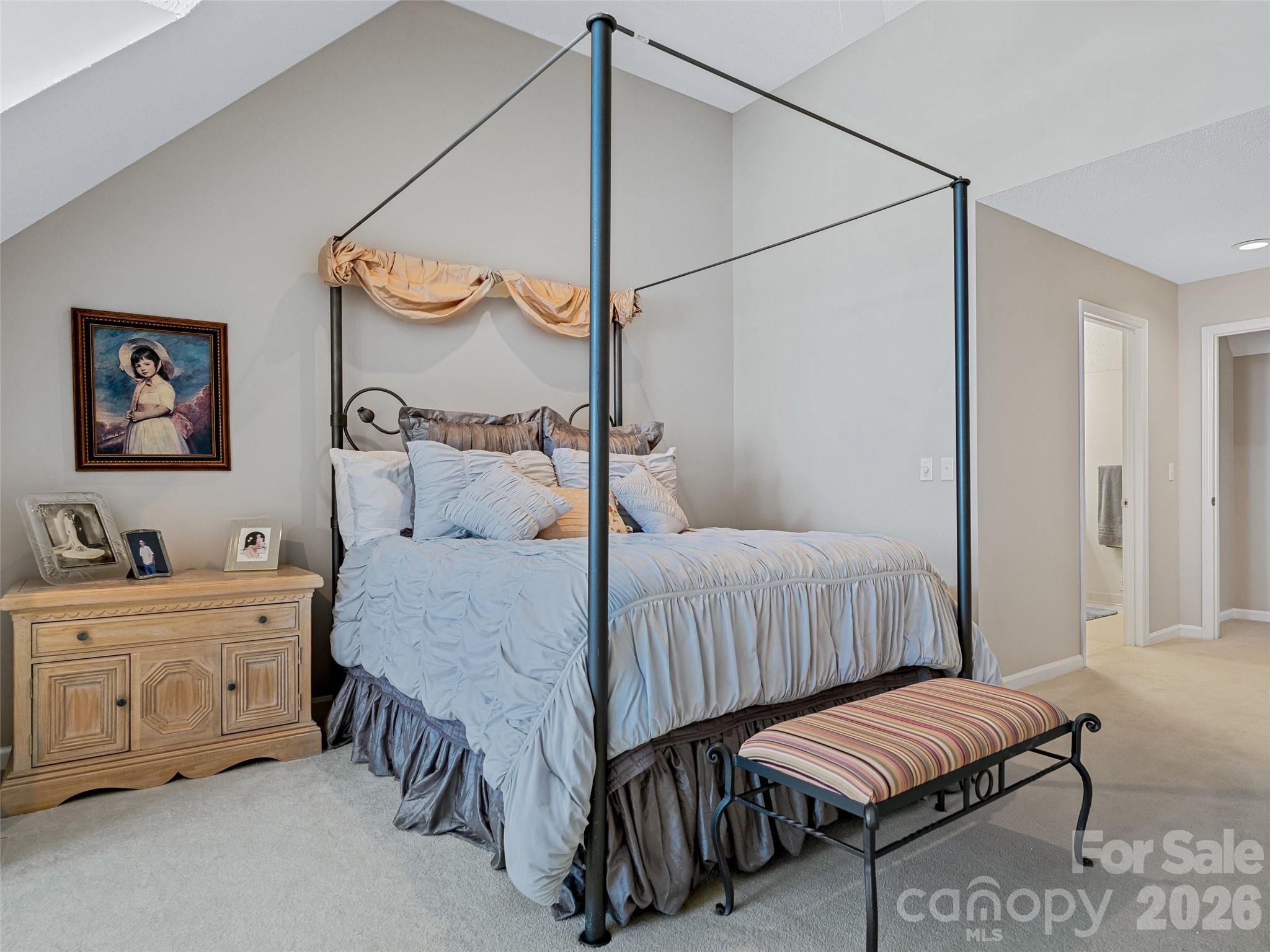 132 Overlook Drive — Flat Rock