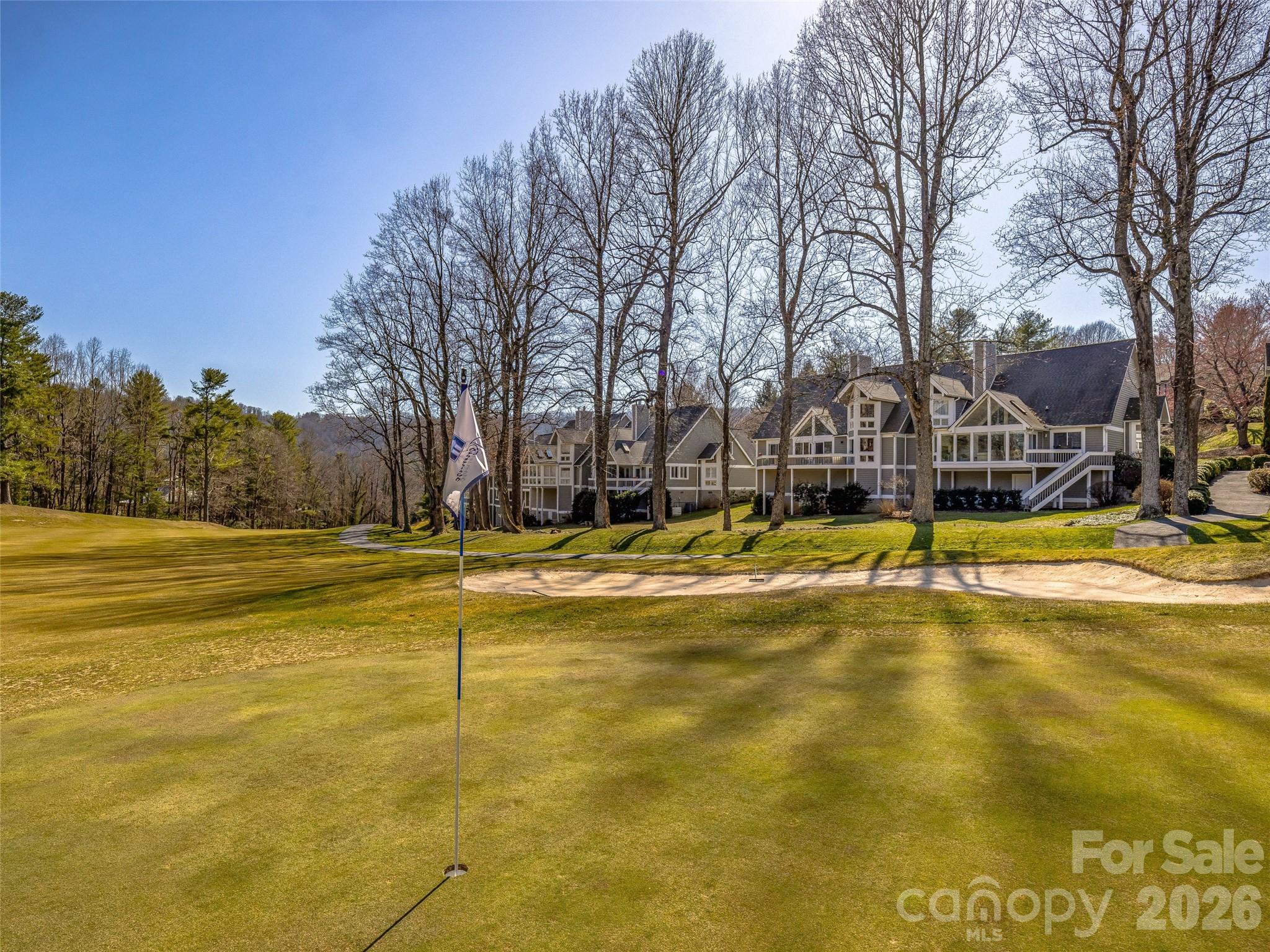 132 Overlook Drive — Flat Rock