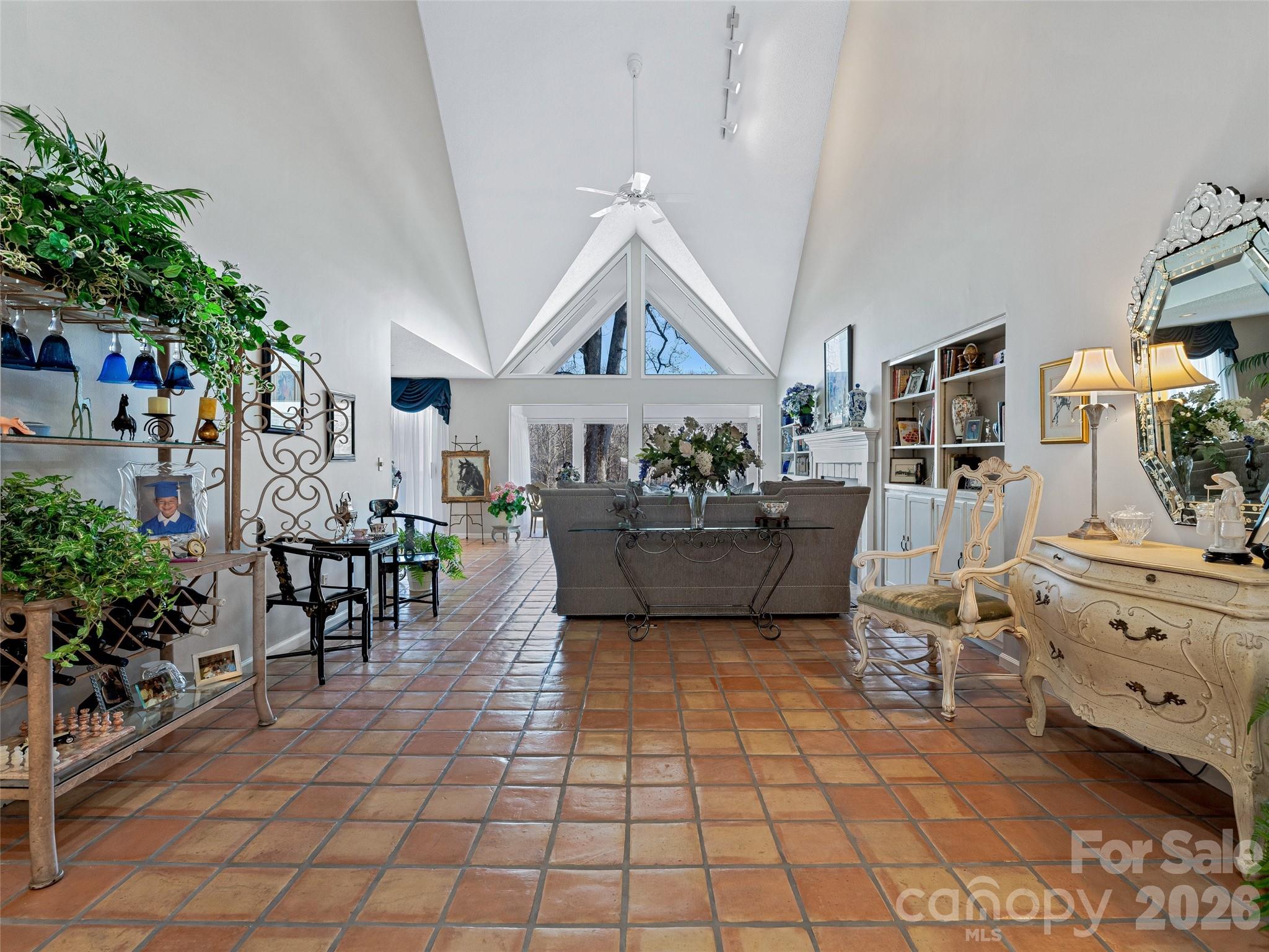 132 Overlook Drive — Flat Rock