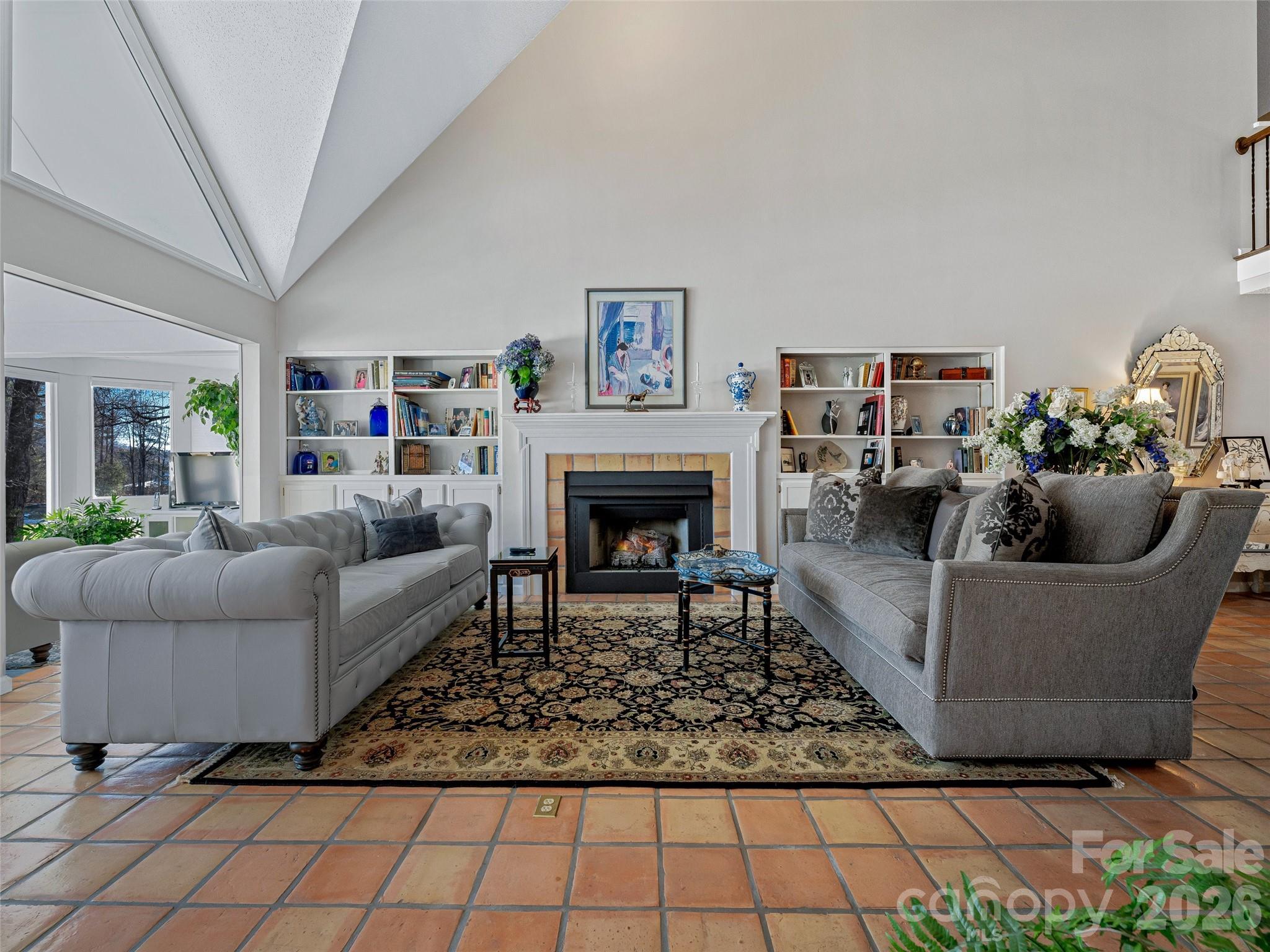 132 Overlook Drive — Flat Rock