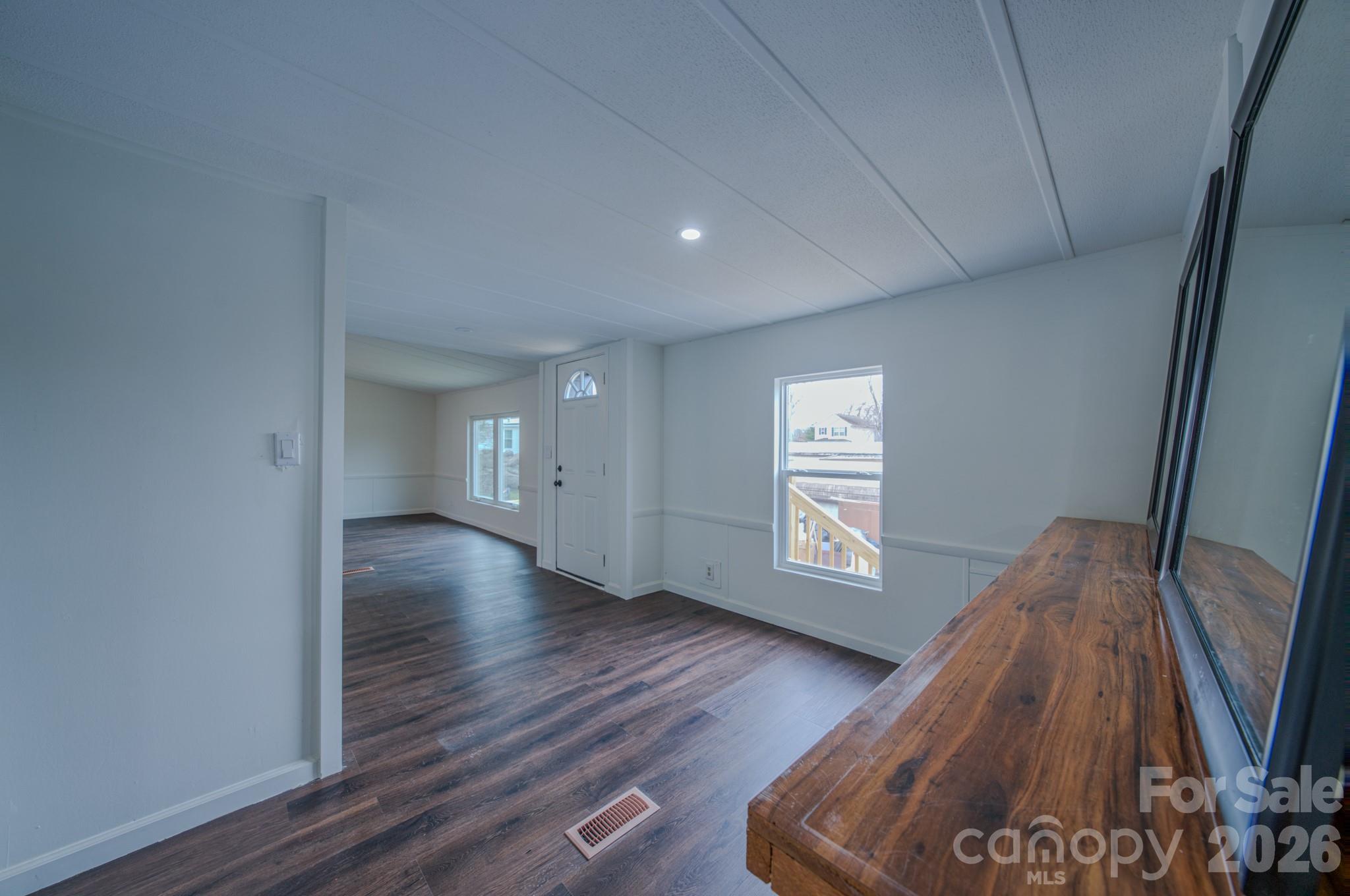 8 Teal Lane — Candler