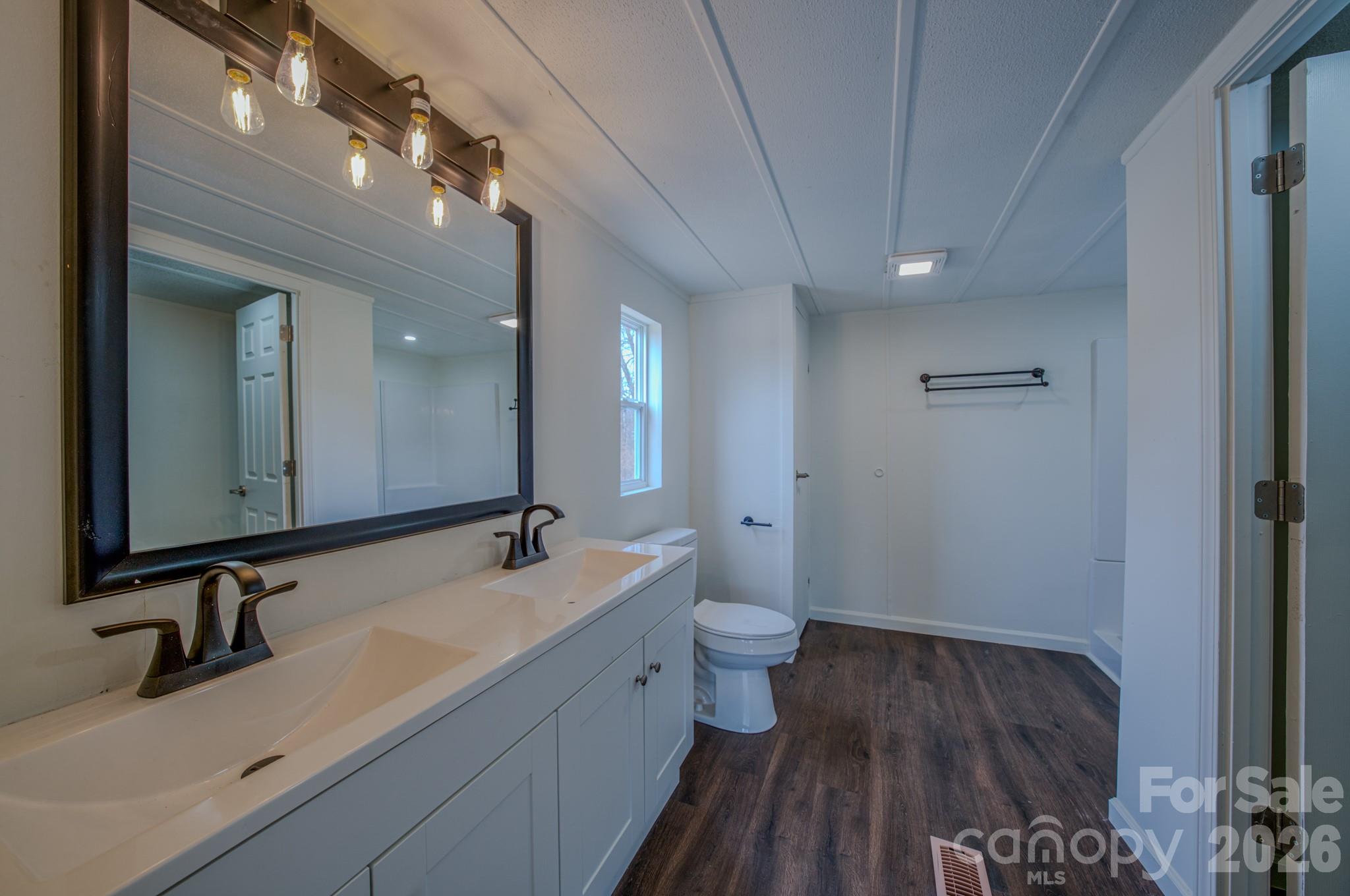 8 Teal Lane — Candler