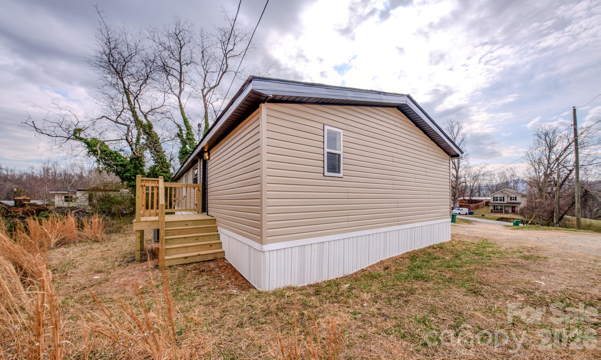 8 Teal Lane — Candler