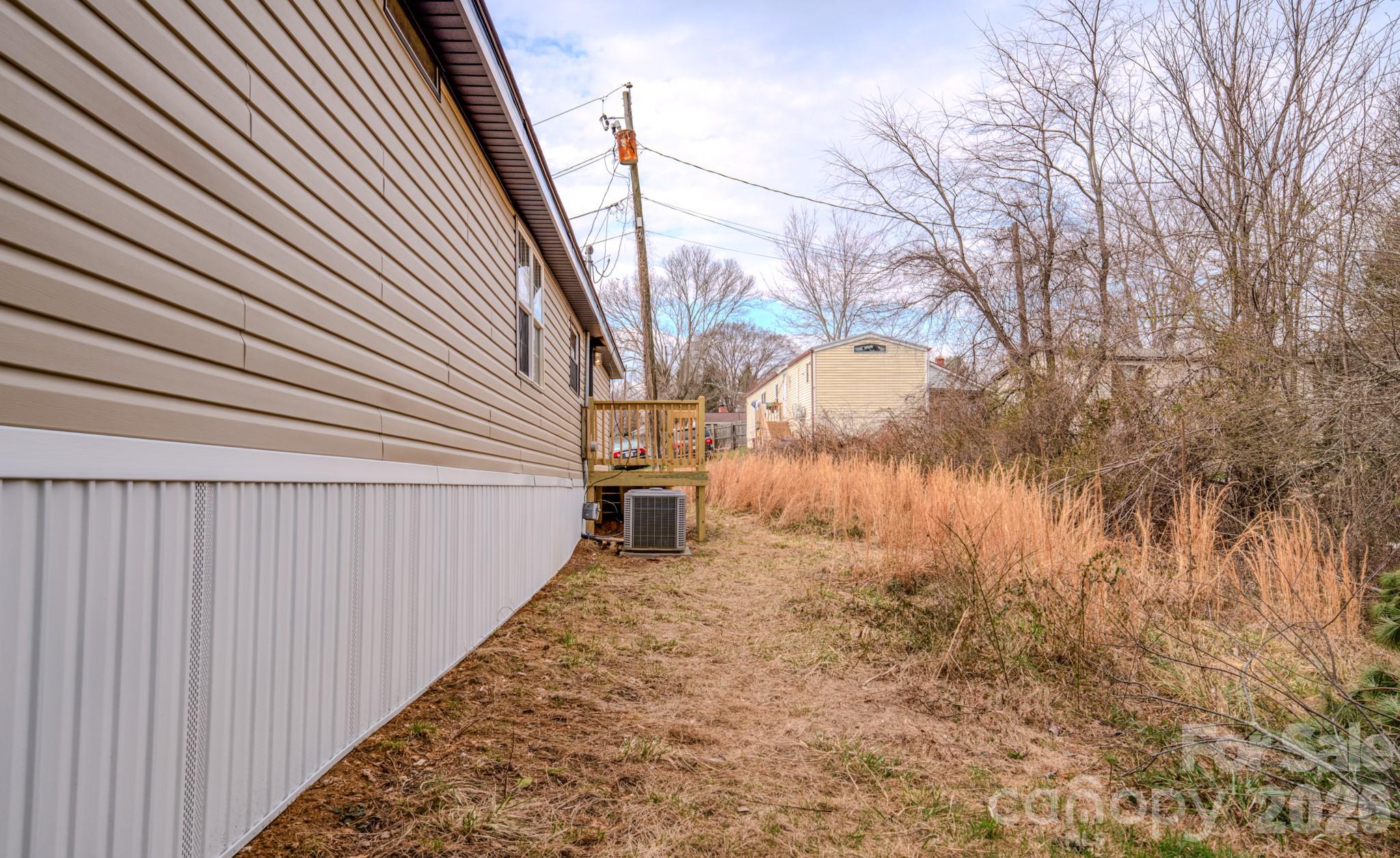 8 Teal Lane — Candler