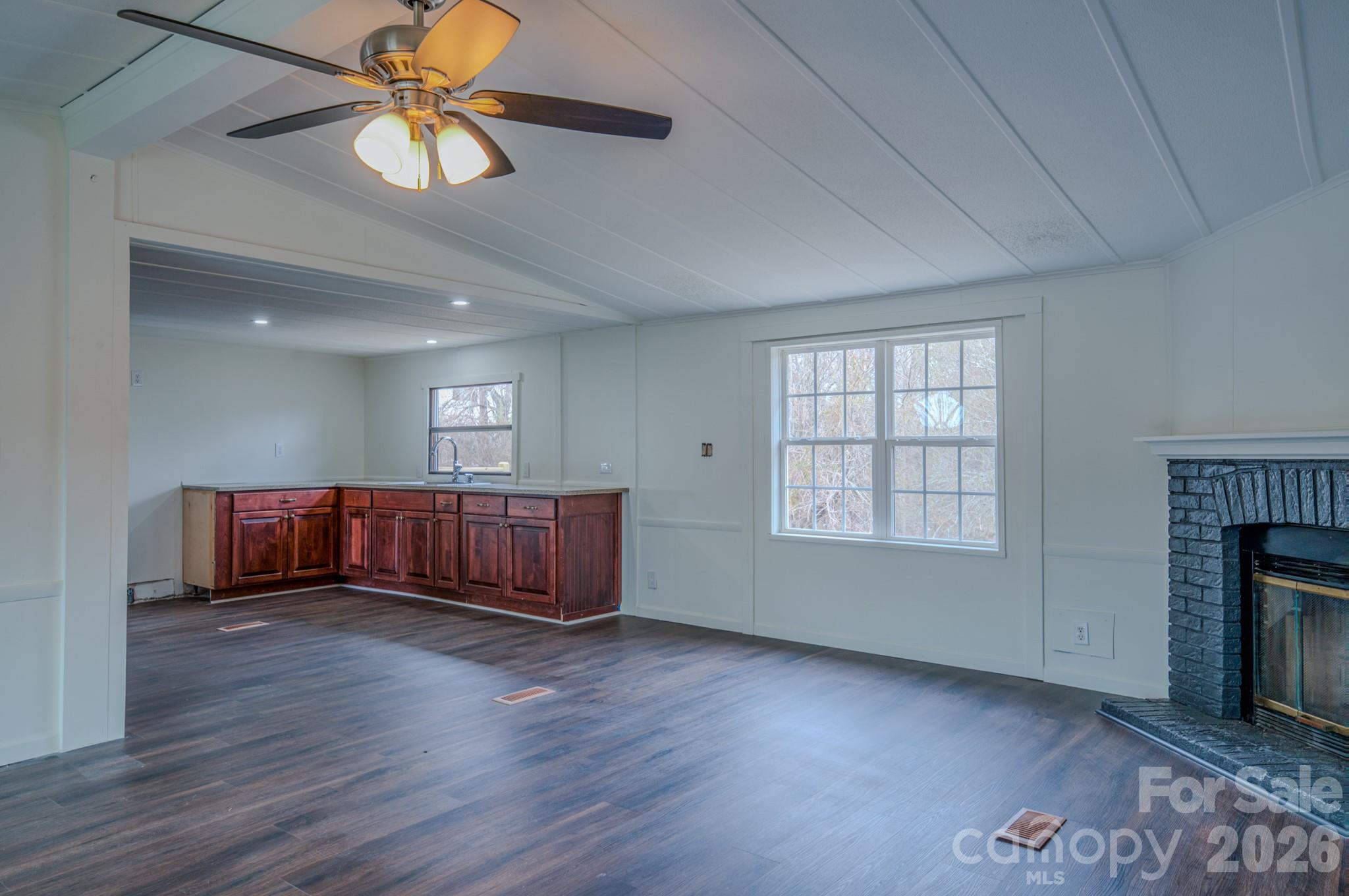8 Teal Lane — Candler