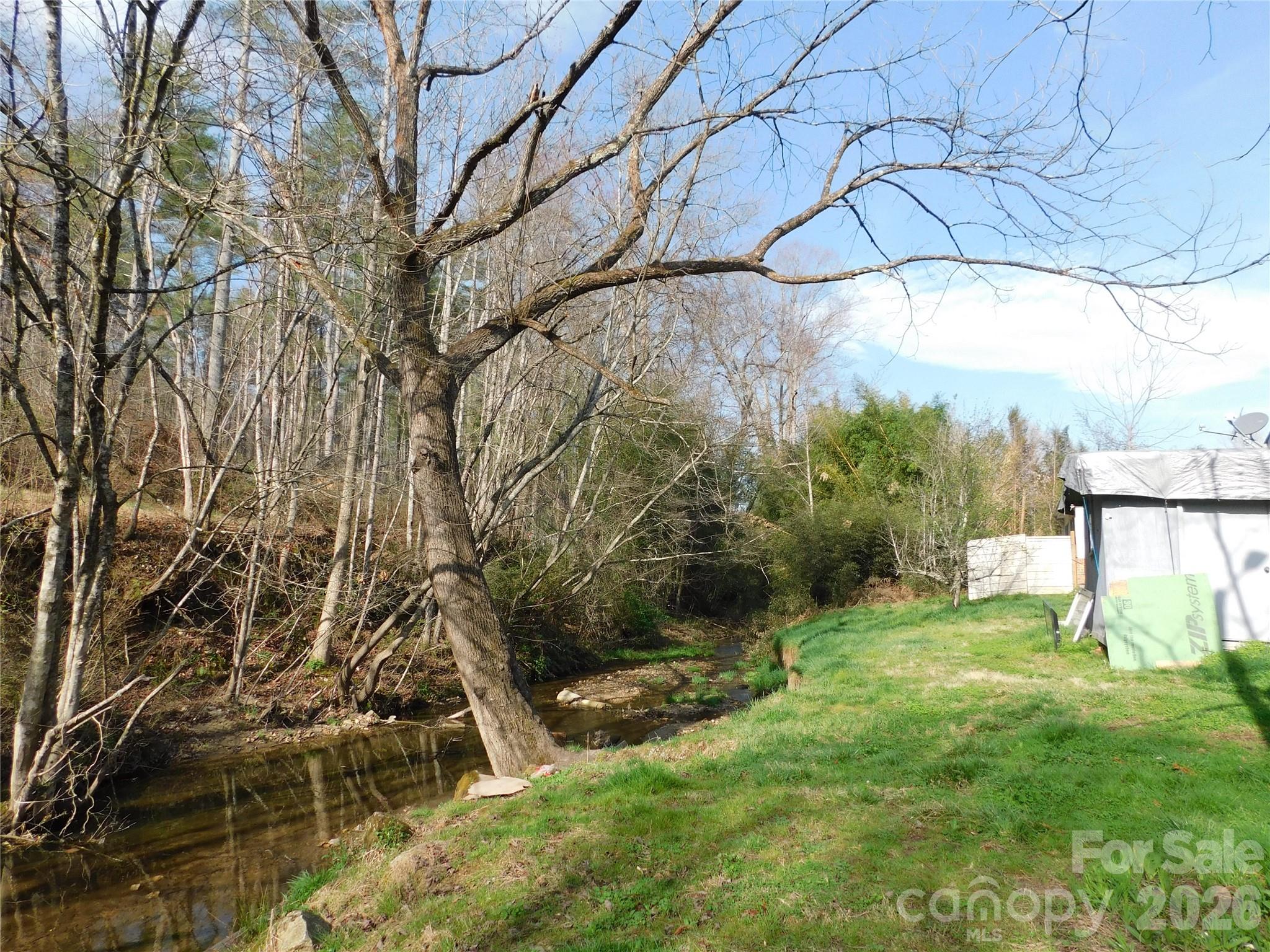 102 Jeff Street — Hendersonville
