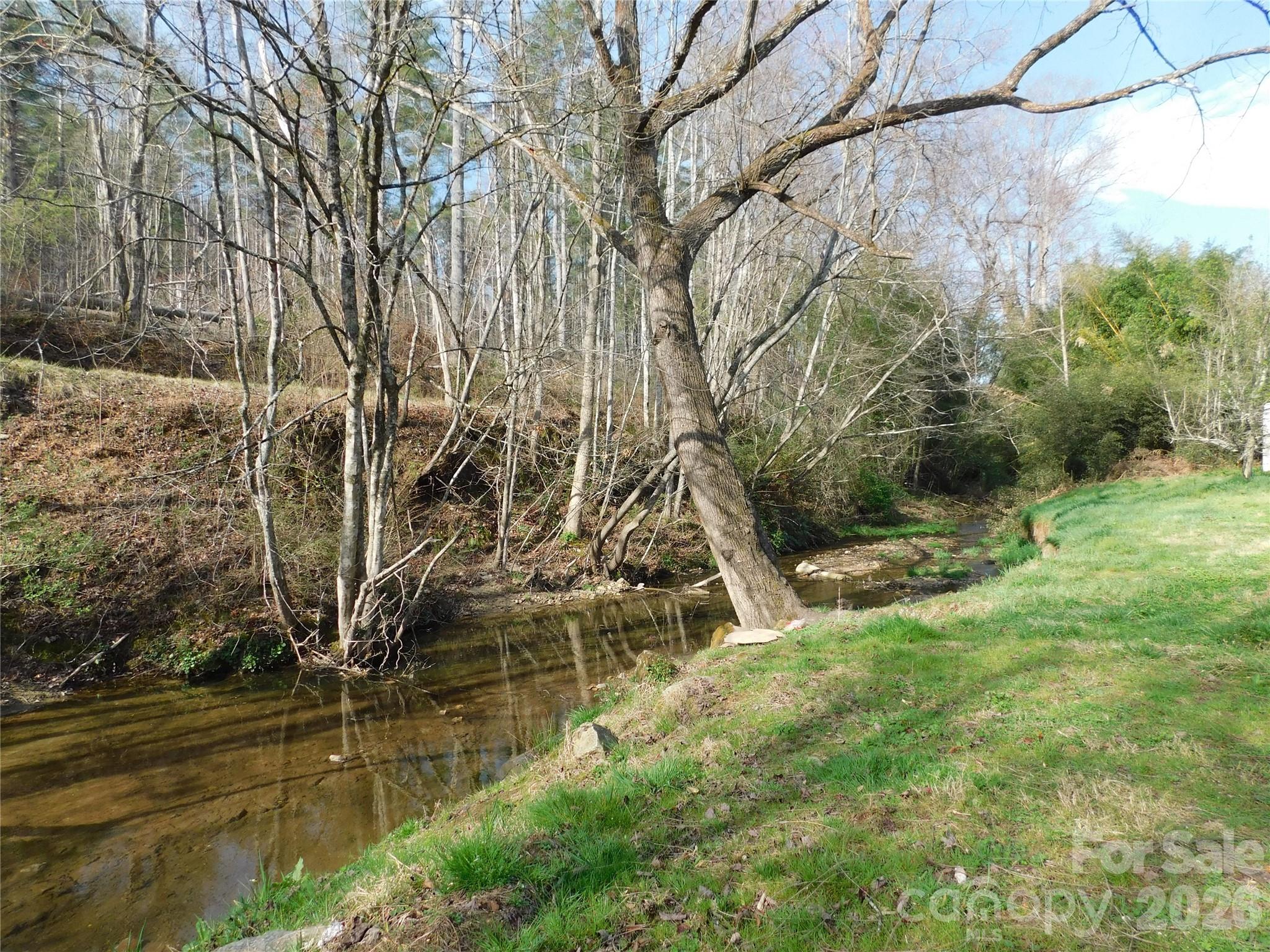 102 Jeff Street — Hendersonville