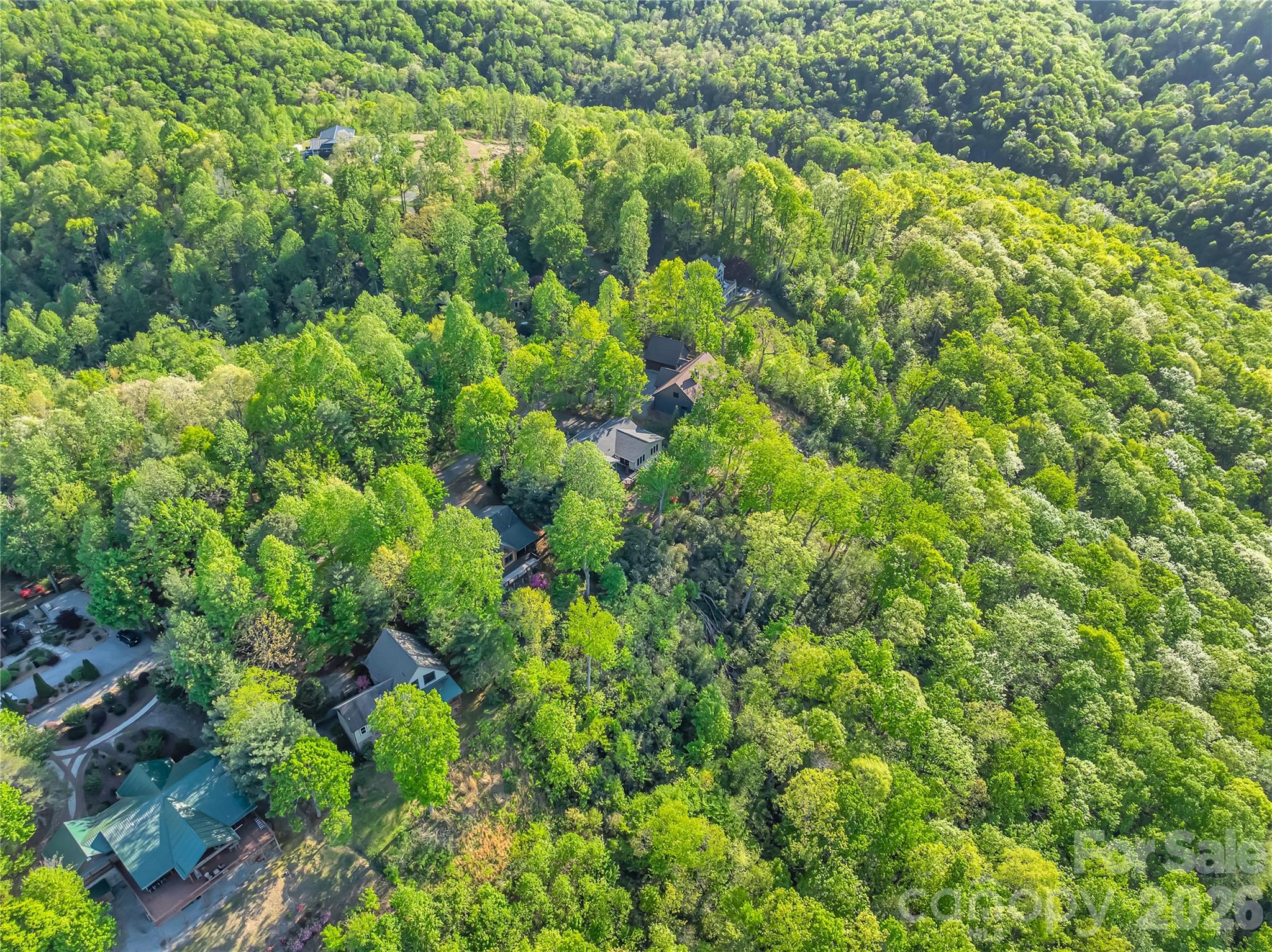 405 Glen Echo Circle — Saluda