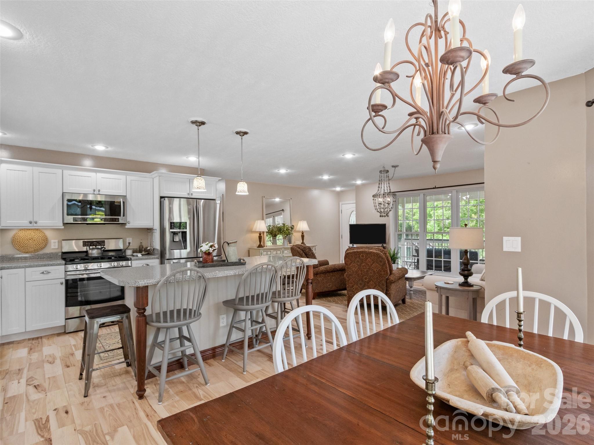 189 Poverty Branch Road — Barnardsville