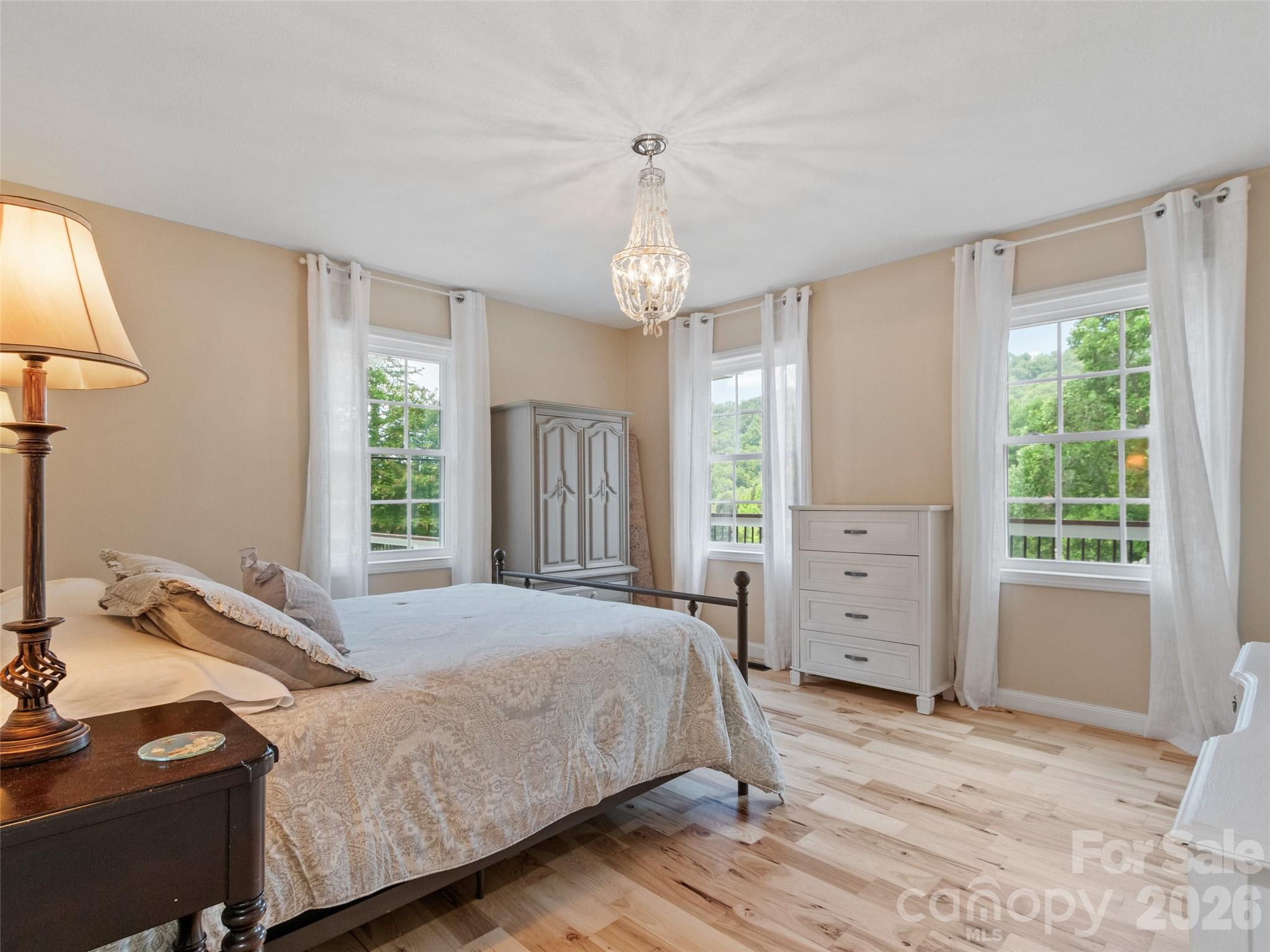 189 Poverty Branch Road — Barnardsville